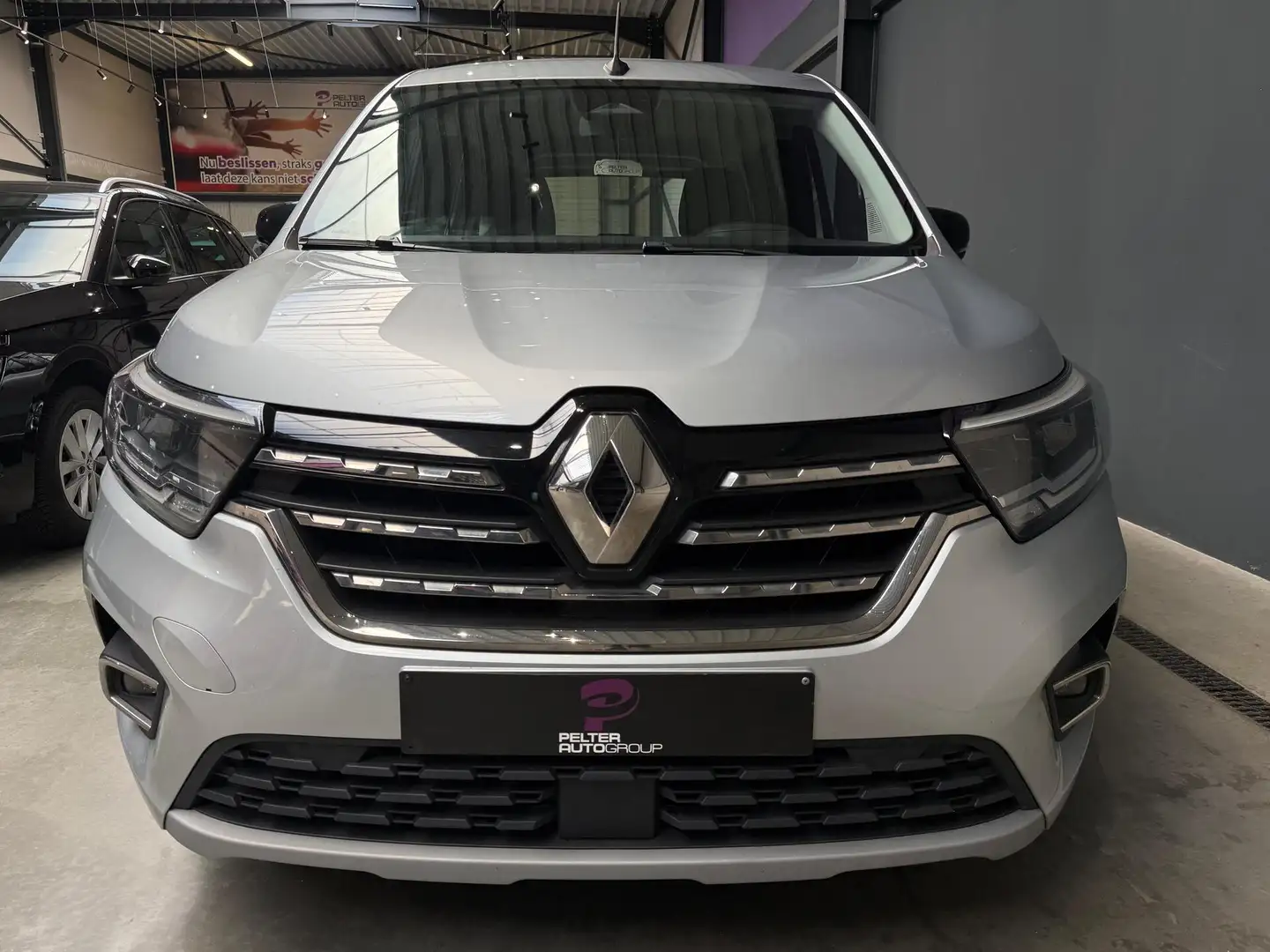 Renault Kangoo 1.5 Blue DCi 5 zitter Perfecte Staat! Grijs - 2