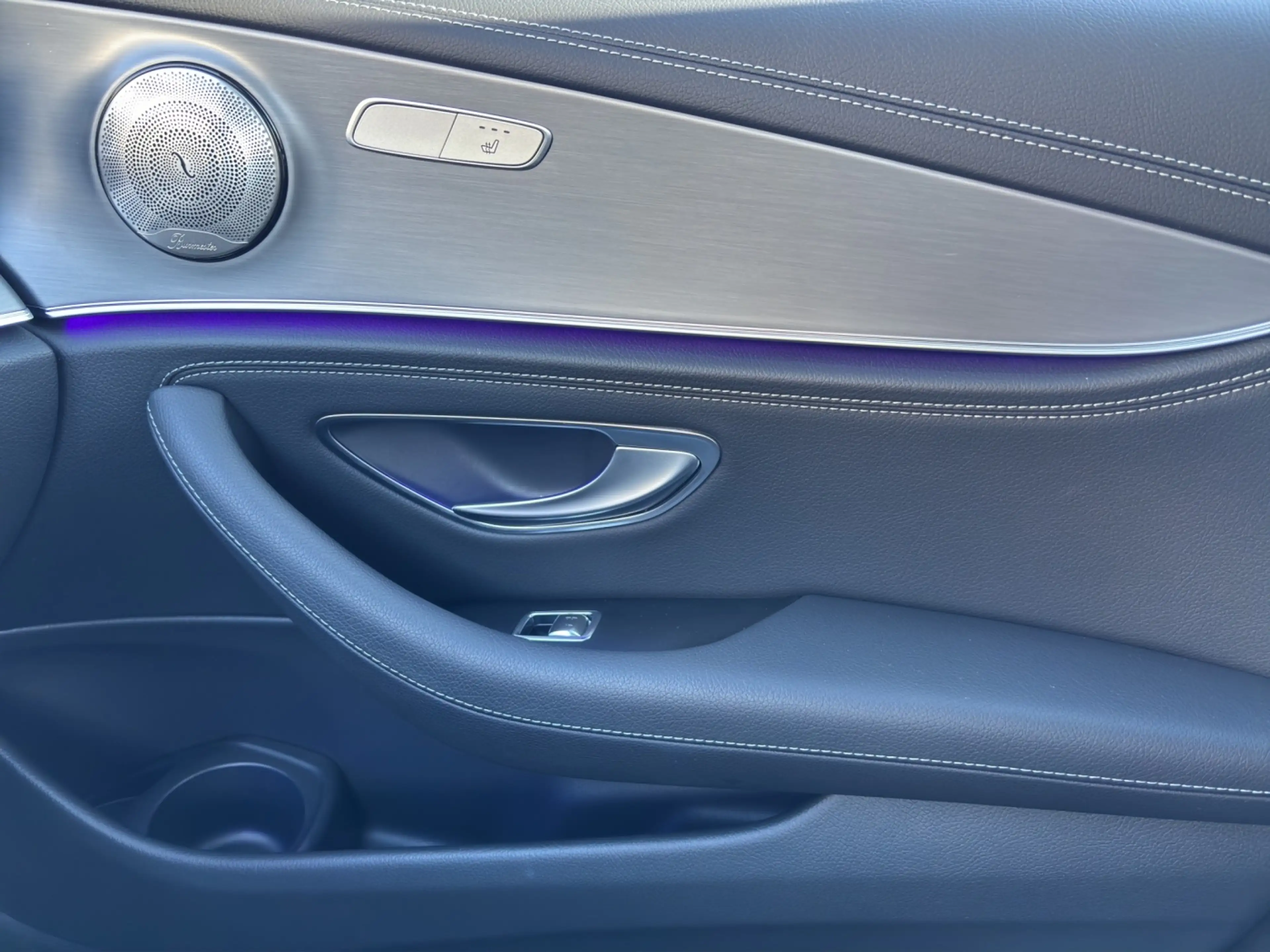 Mercedes-Benz E 220 d *AMG*Night Edition*AHK*Multibeam*360°Kam — photo 14