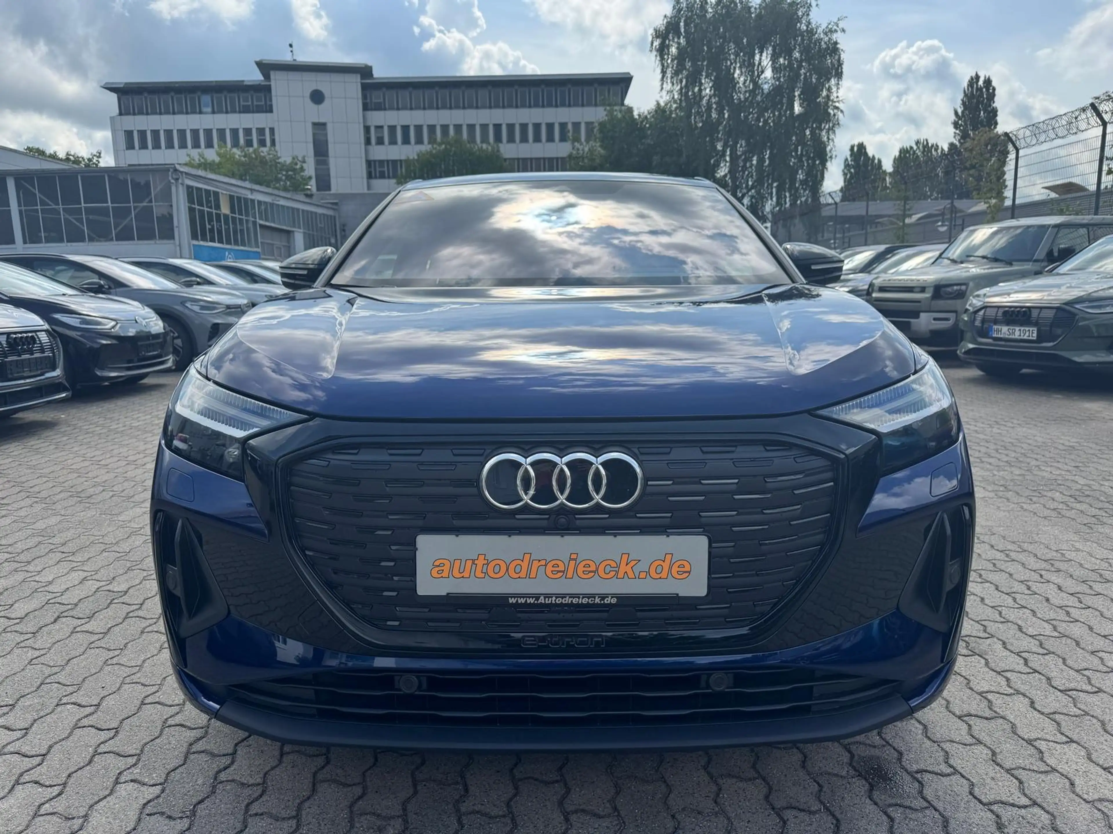 Audi Q4 e-tron Sportback 40 2x S line AHK HuD SONOS — photo 4