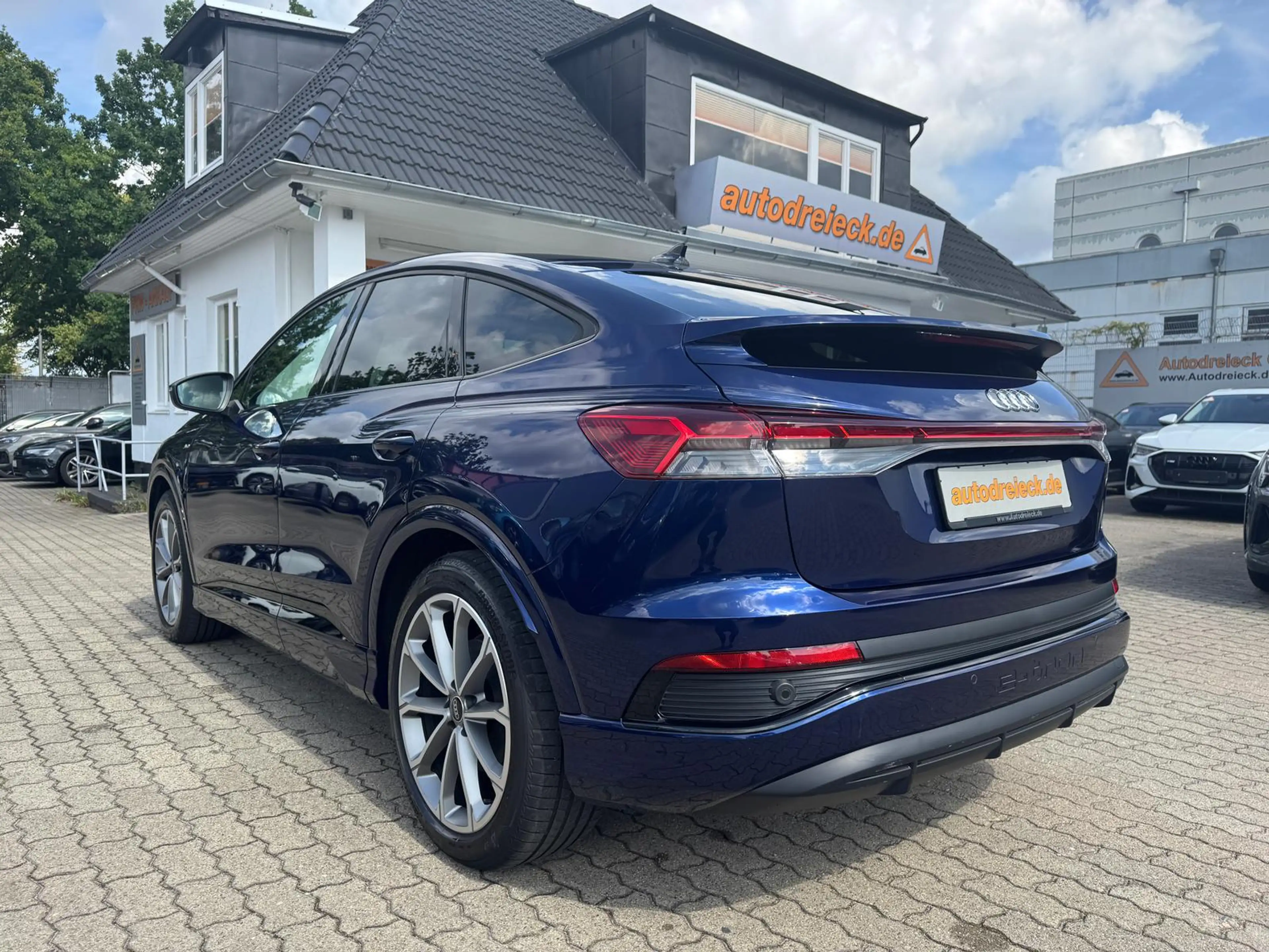 Audi Q4 e-tron Sportback 40 2x S line AHK HuD SONOS — photo 10