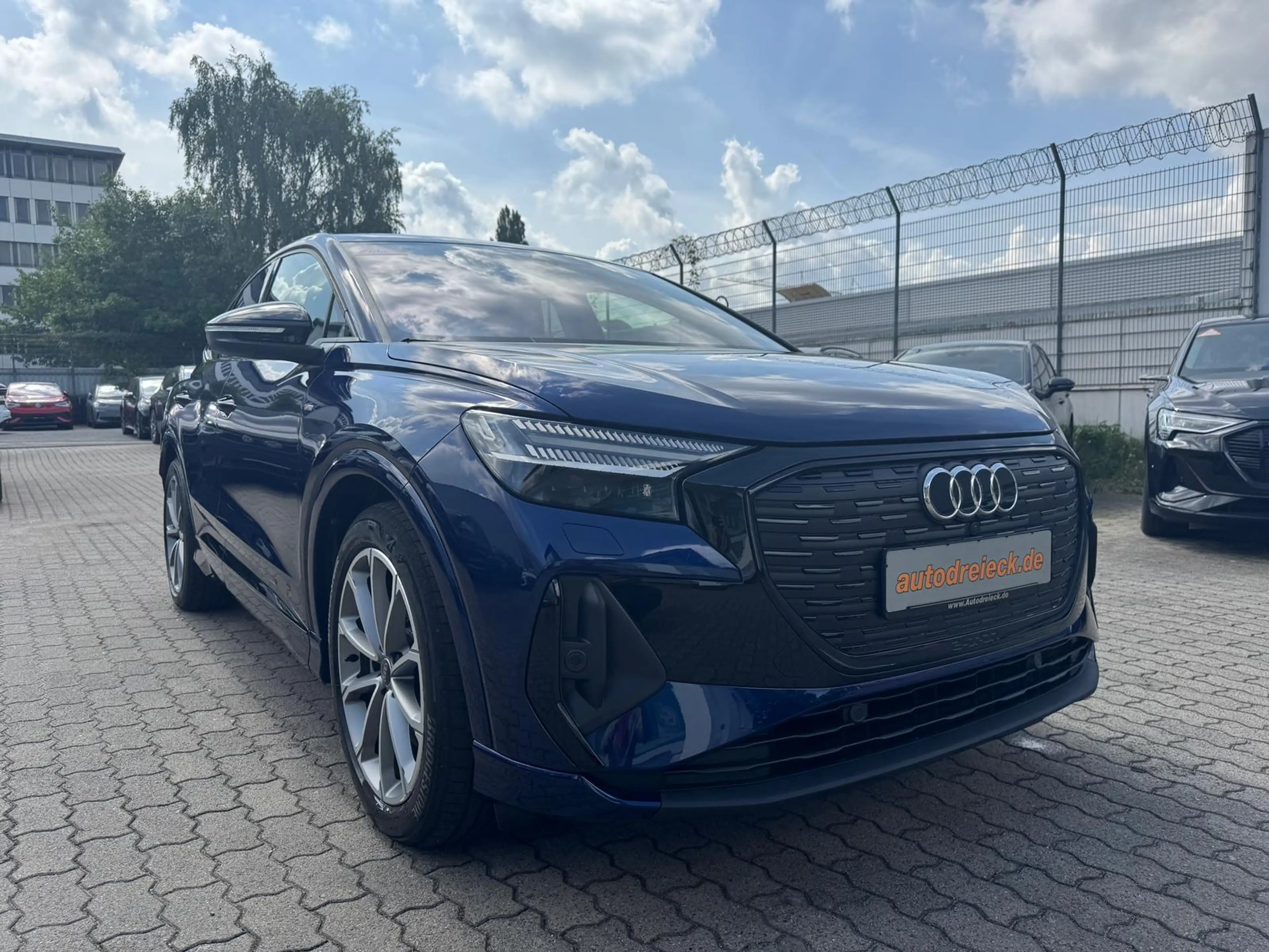 Audi Q4 e-tron Sportback 40 2x S line AHK HuD SONOS — photo 5