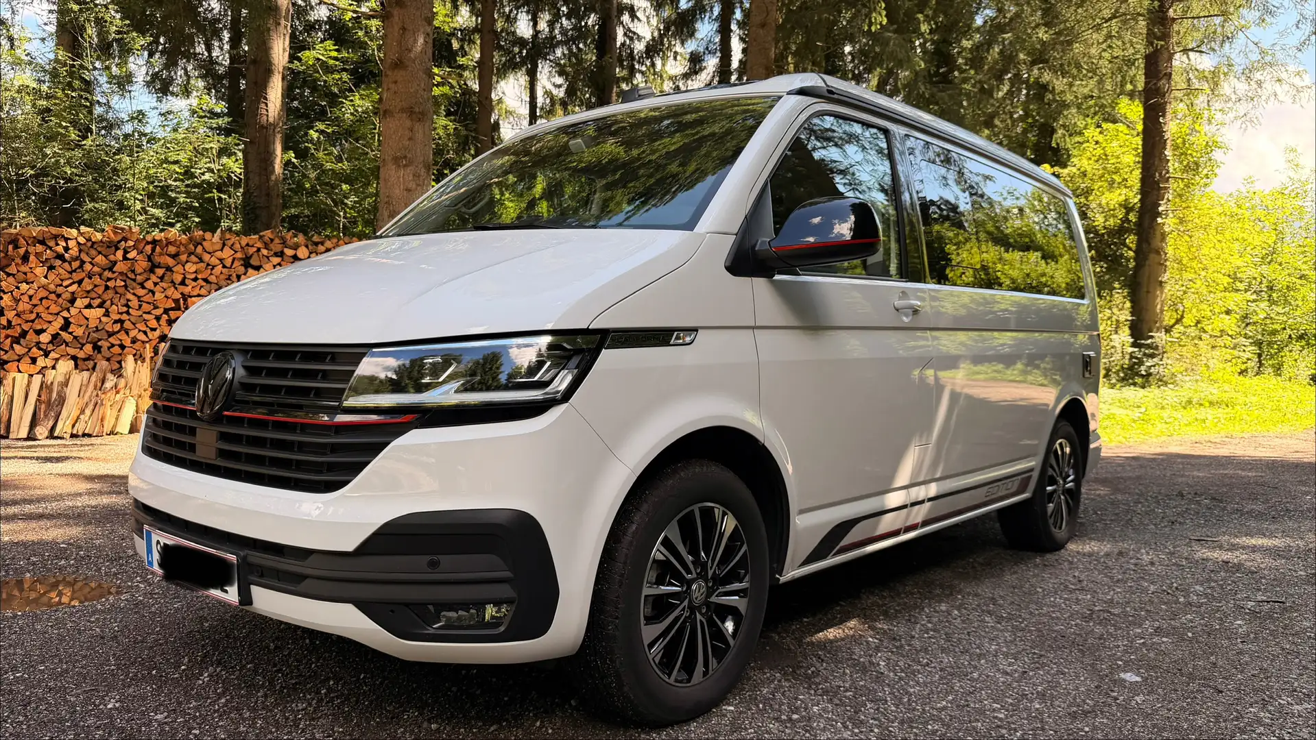 Volkswagen T6.1 California Ocean Edition 4Motion mit PV und Motorrad Heckträger Weiß - 1