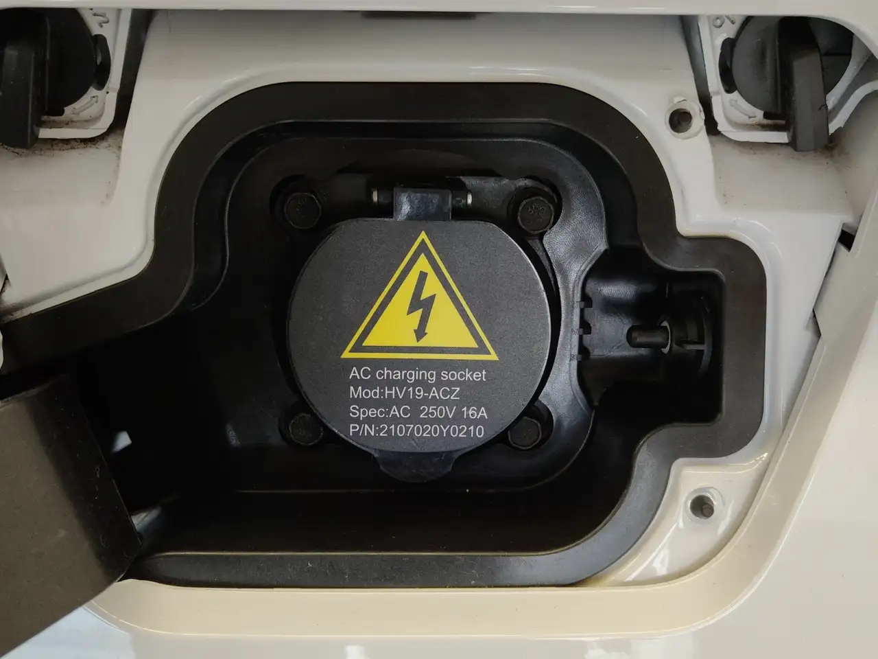 XEV Yoyo Luxury 2 Sitze Reichw. 150 km / 85km/h 25