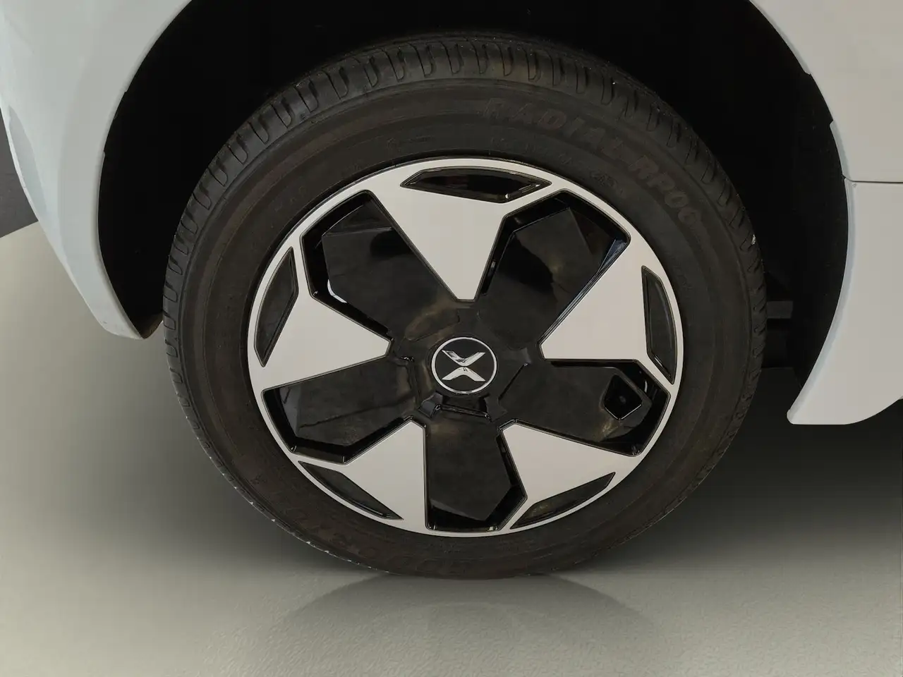 XEV Yoyo Luxury 2 Sitze Reichw. 150 km / 85km/h 18