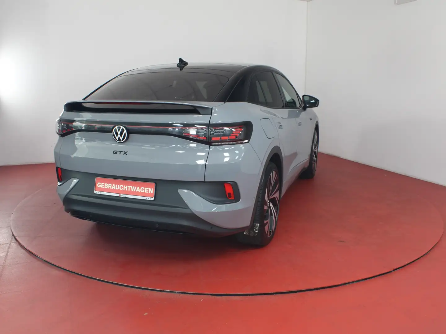 Volkswagen ID.5 GTX 351,-ohne Anzahlung AHK Pano Wärmepumpe Gri - 2