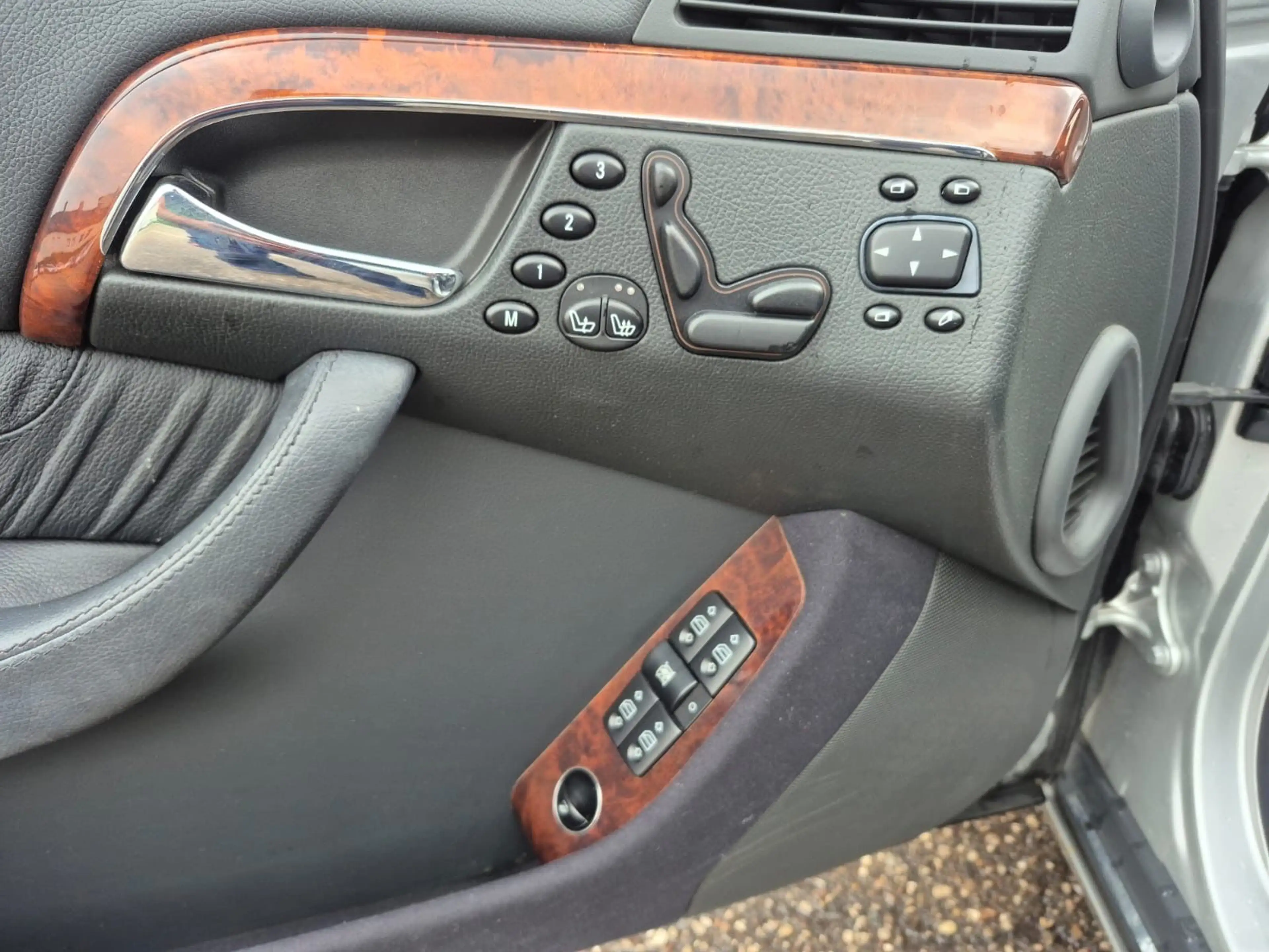 Mercedes-Benz S 500 L Vollleder Memory Xenon Schiebedach PDC — photo 9