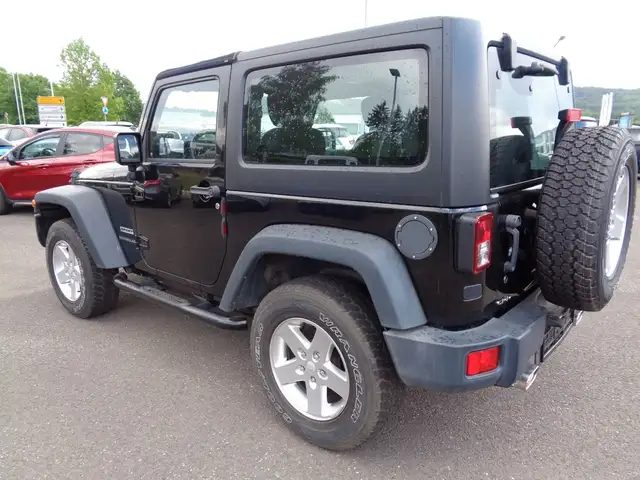 Jeep Wrangler view 6