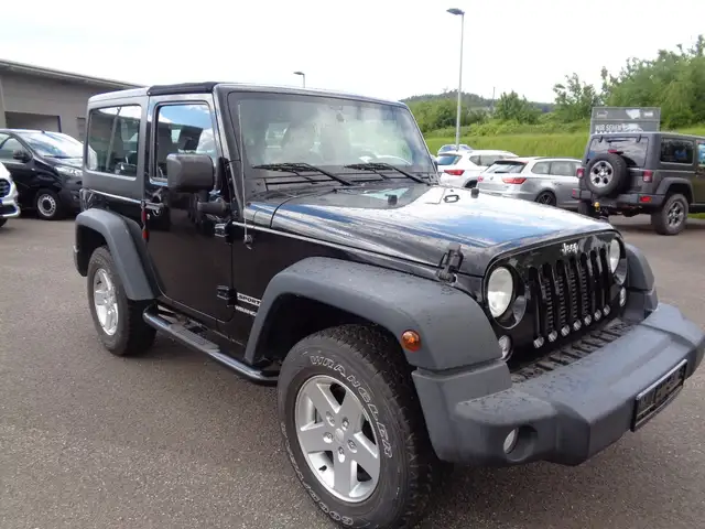 Jeep Wrangler view 3