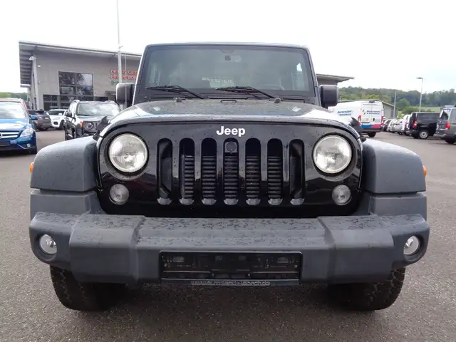 Jeep Wrangler view 2