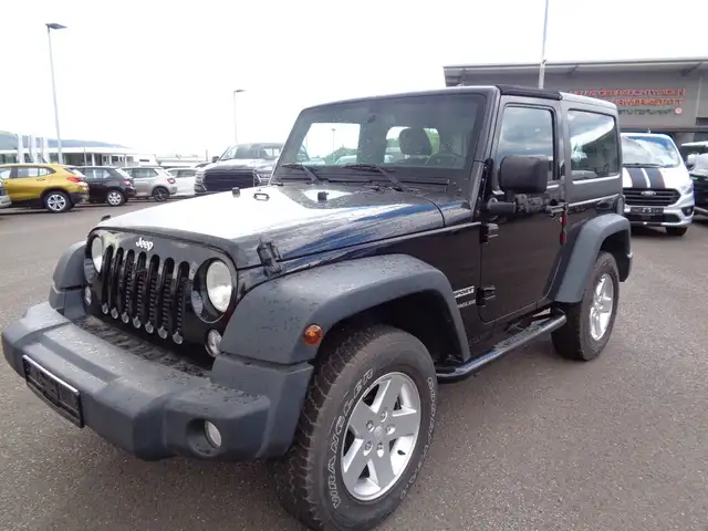 Jeep Wrangler main image
