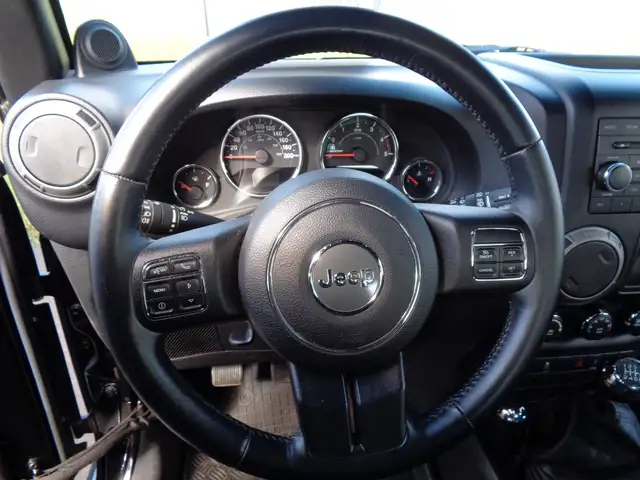 Jeep Wrangler view 10