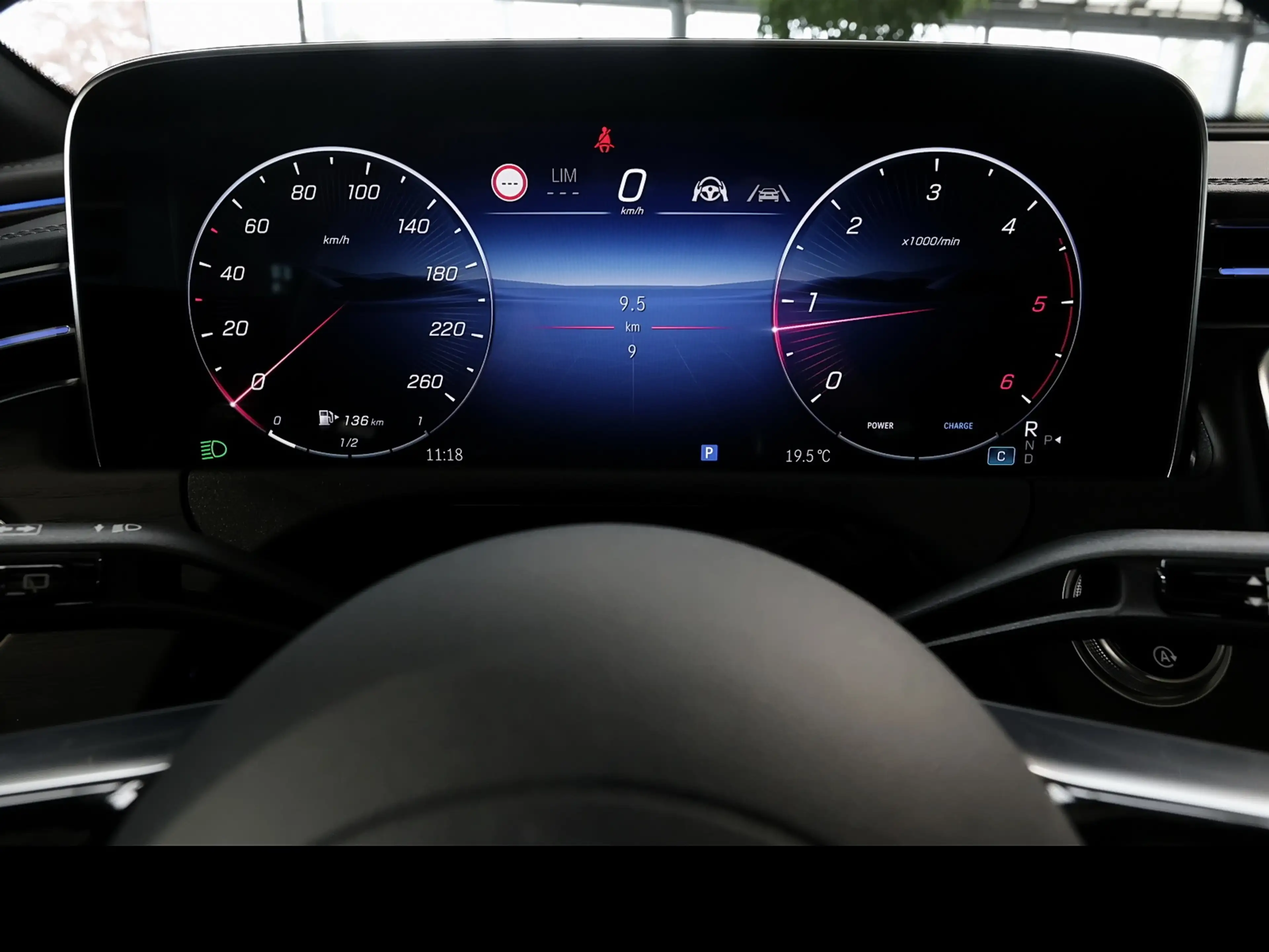 Mercedes-Benz E 220 d T AMG MBUX+360°+DIG-LED+Pano+AHK+Distron — photo 14