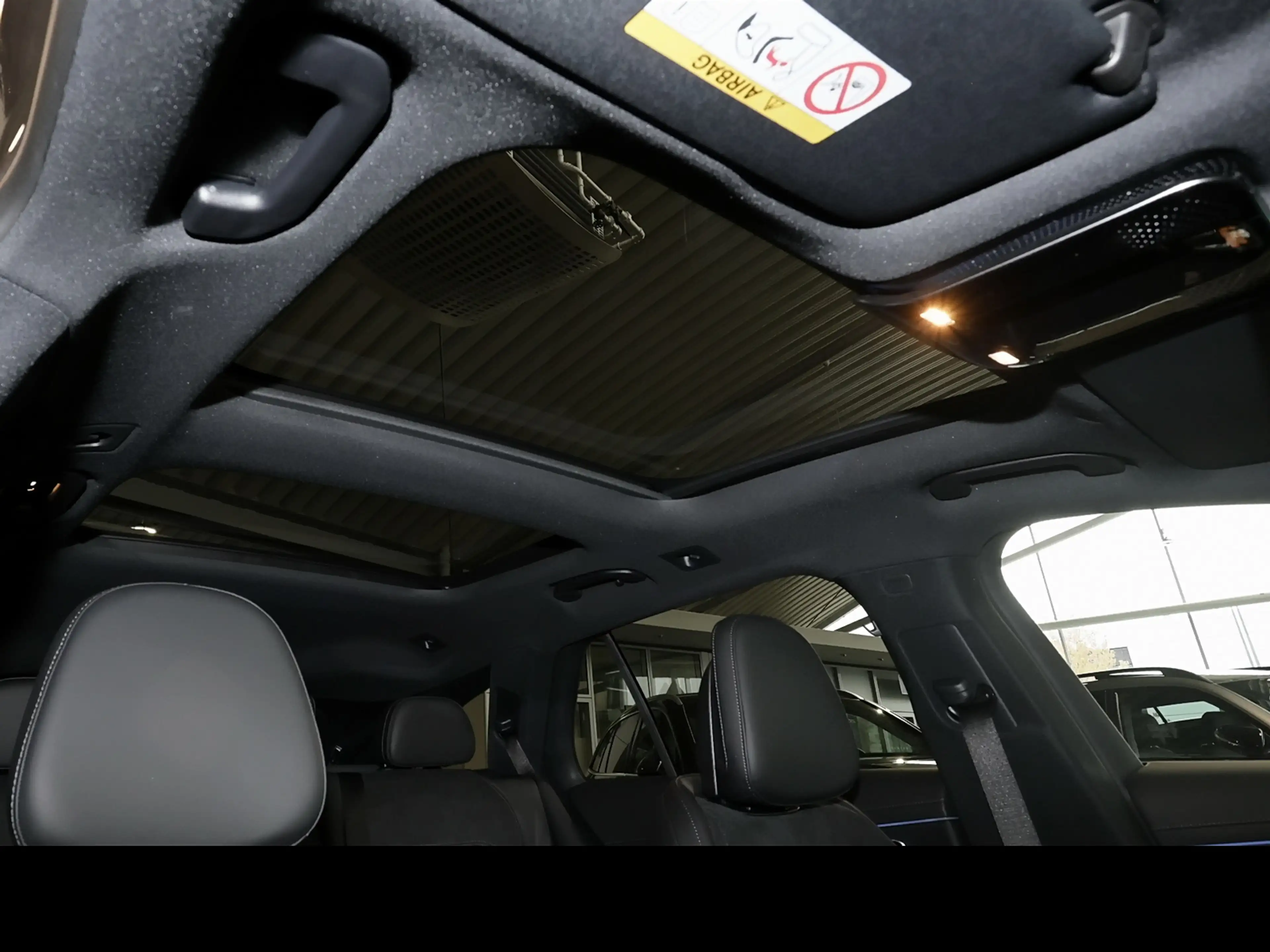 Mercedes-Benz E 220 d T AMG MBUX+360°+DIG-LED+Pano+AHK+Distron — photo 7