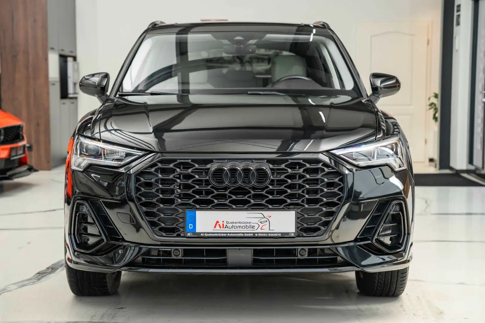 Audi Q3 45 TFSI quattro S tronic S line Blauw - 2