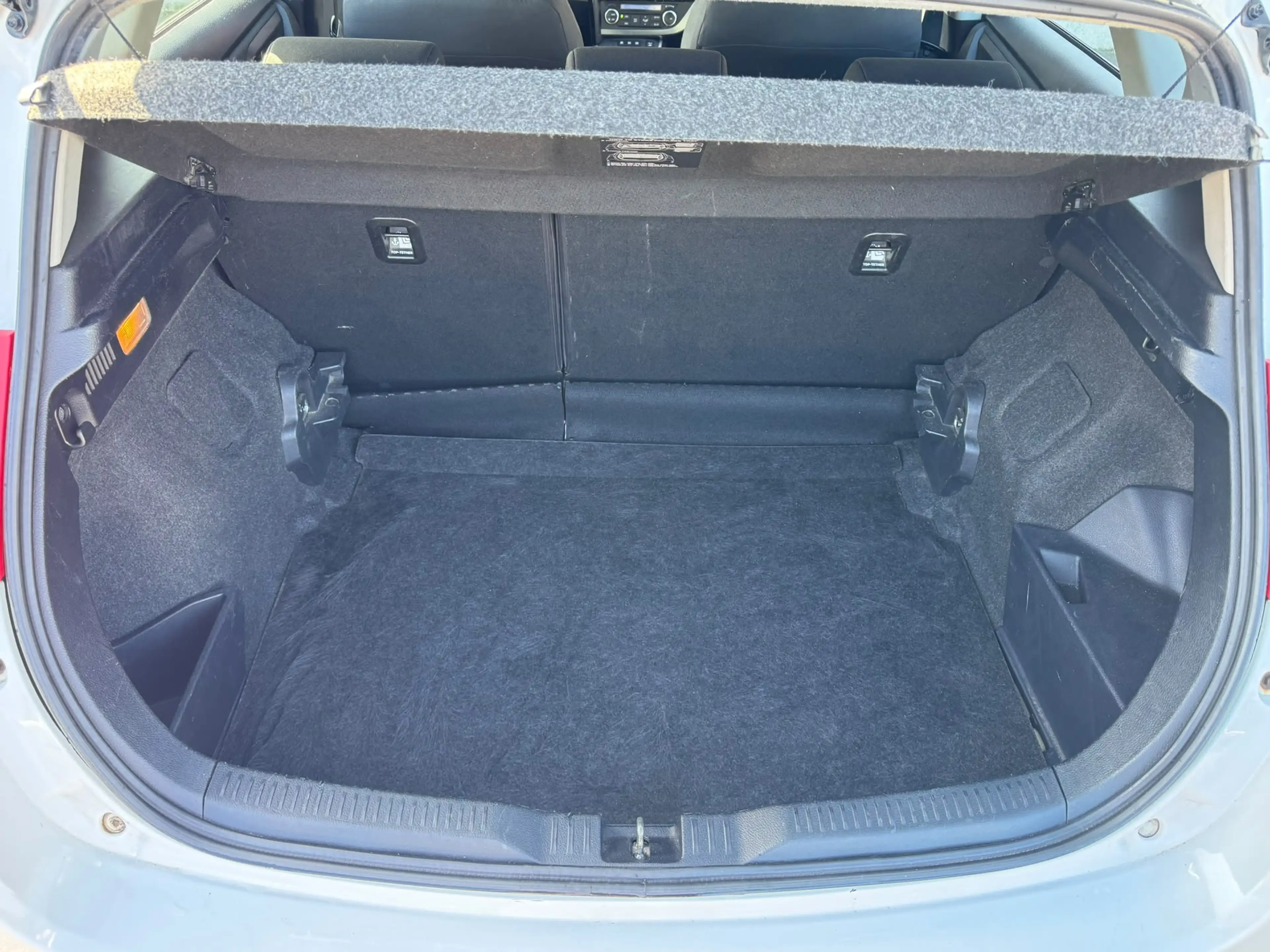 Toyota Auris HYBRID 1.8i *AUTOMATIQUE * MARCHAND * EXPORTATION * — photo 15
