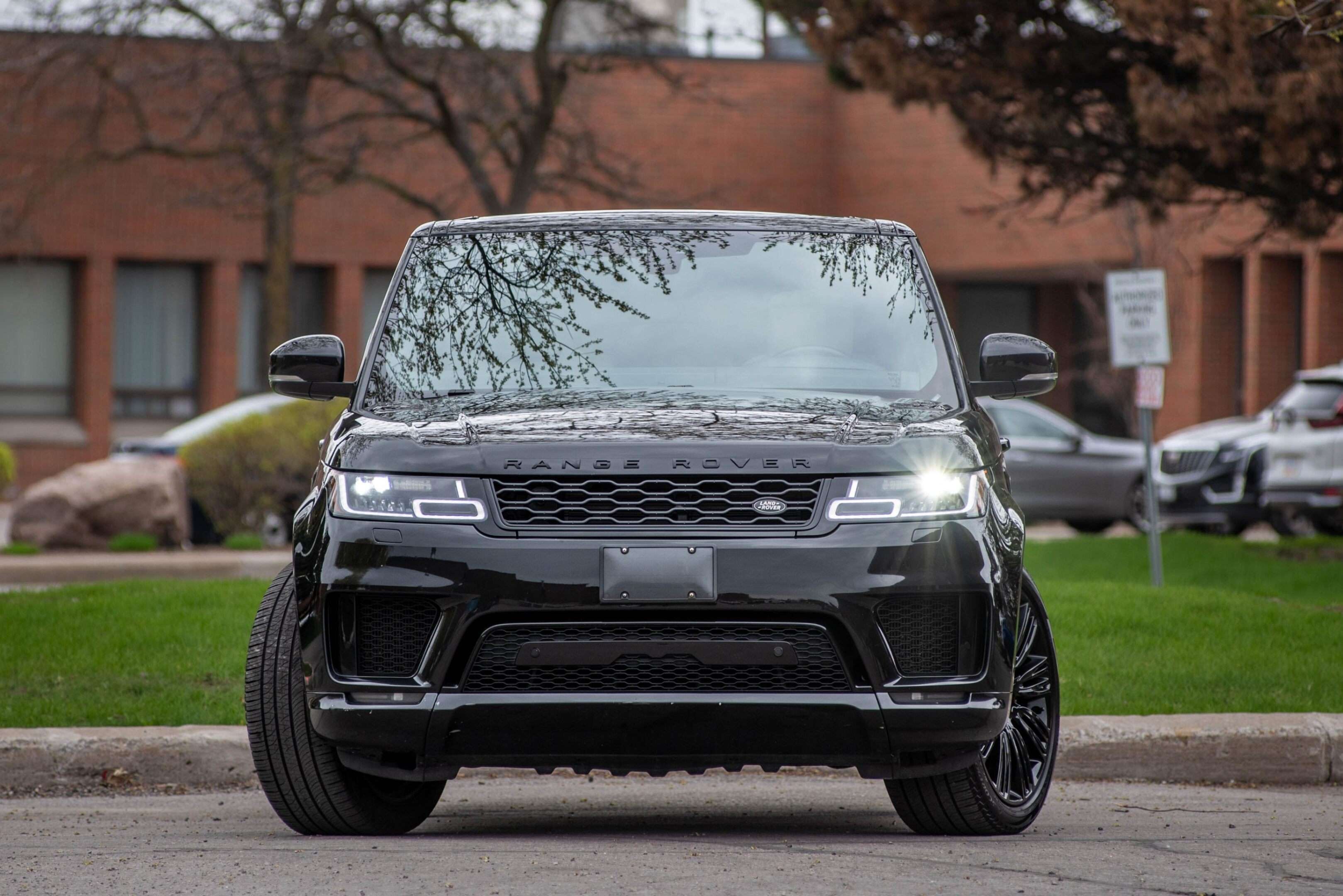 2022 Land Rover Range Rover Sport V8 Supercharged Autobiography Dynamic alt 3