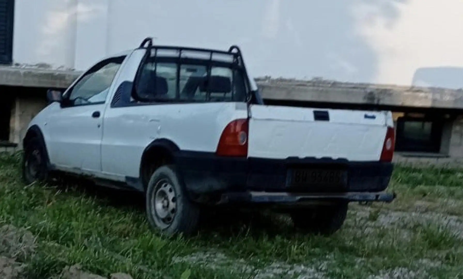 Fiat Strada - 1