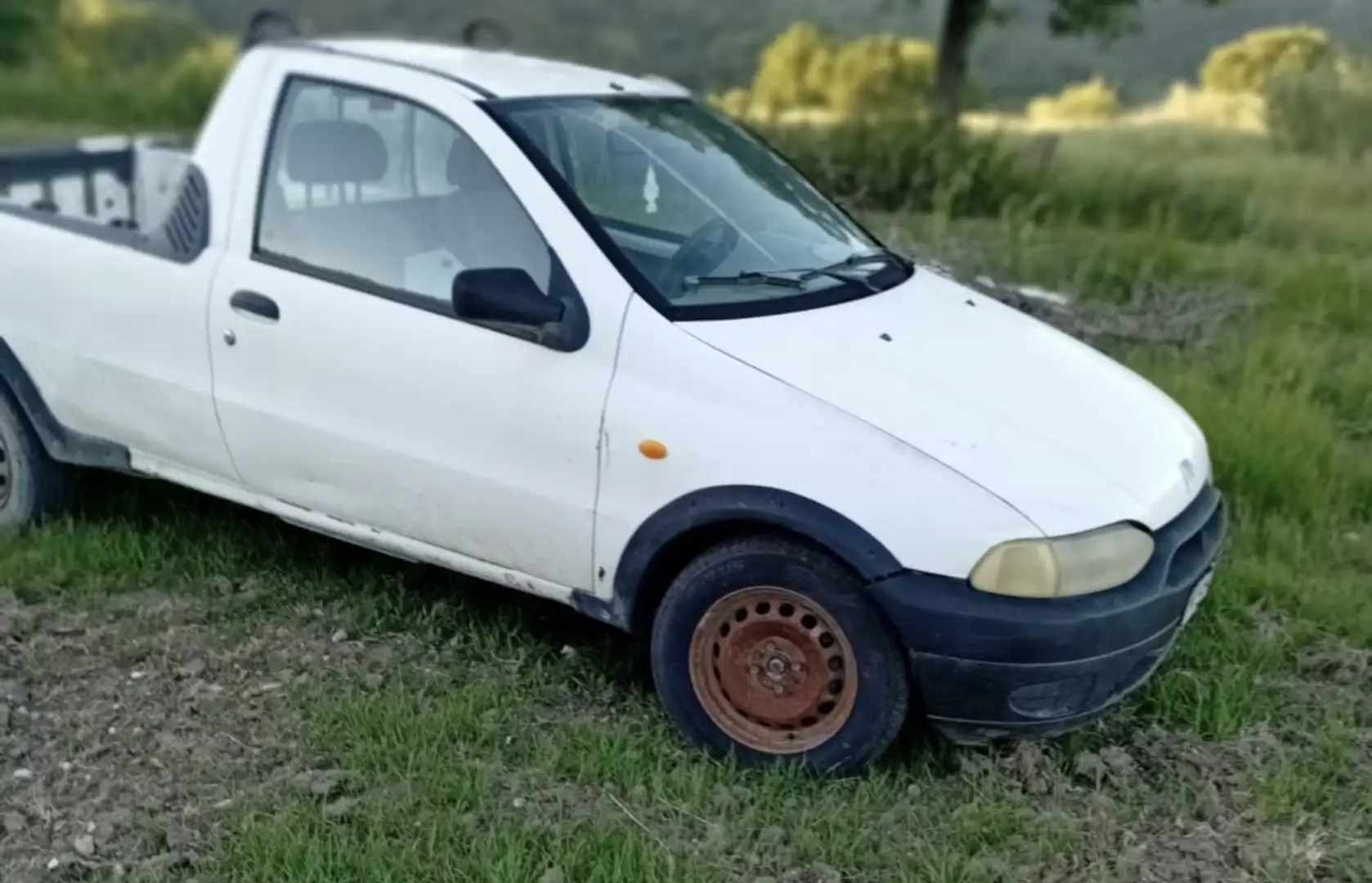 Fiat Strada - 2