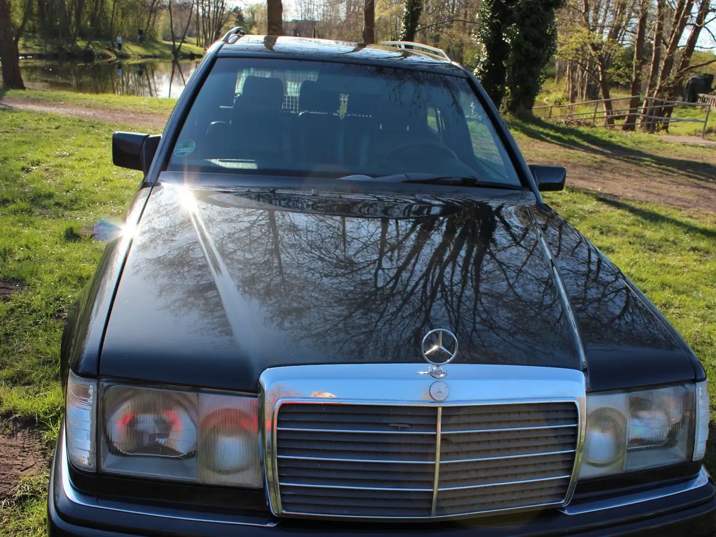 Mercedes-Benz E 300 TE Negru - 1