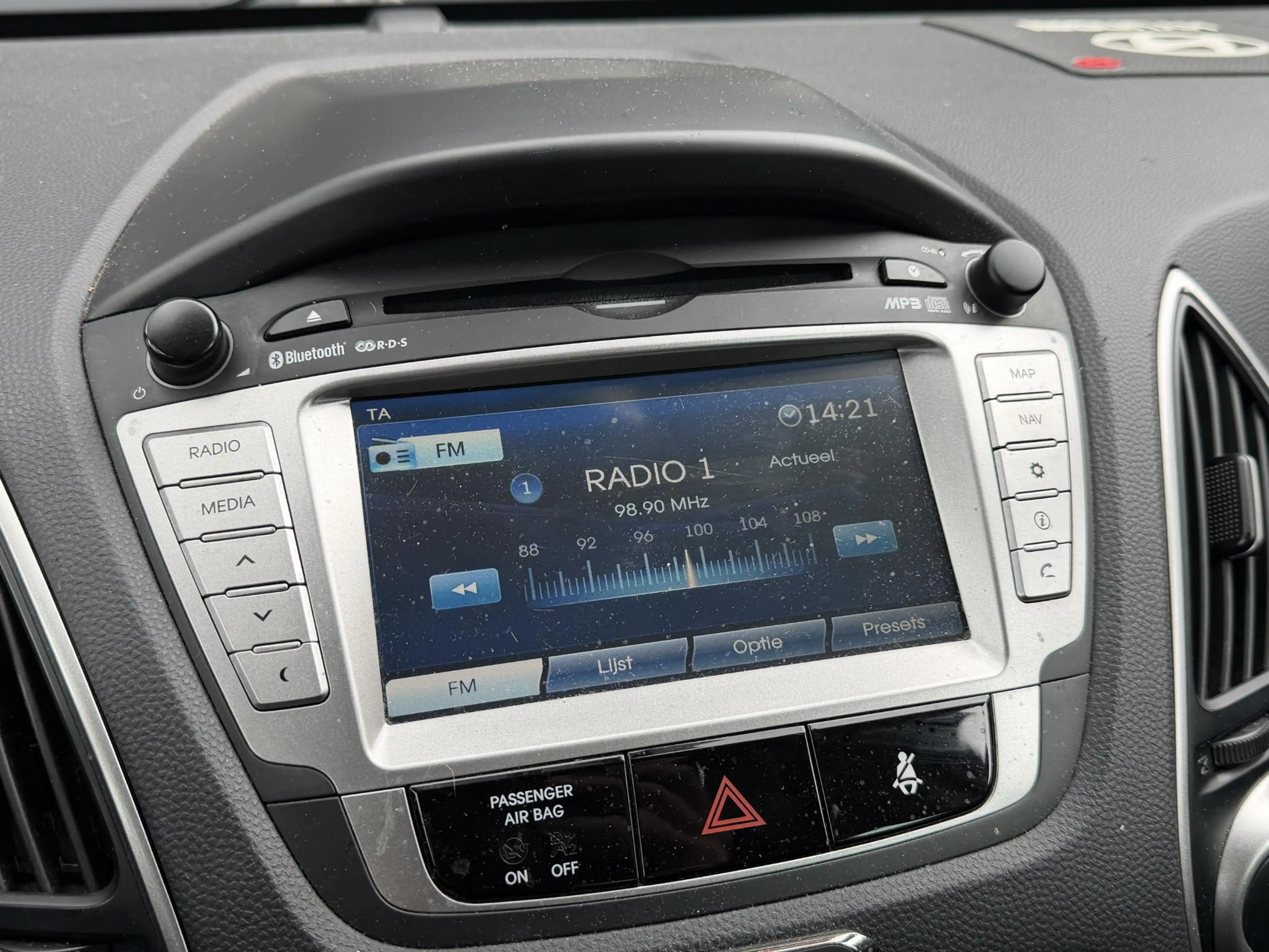 Hyundai iX35 2.0i 4WD i-Catcher | Camera | Navigatie | Climate — photo 19