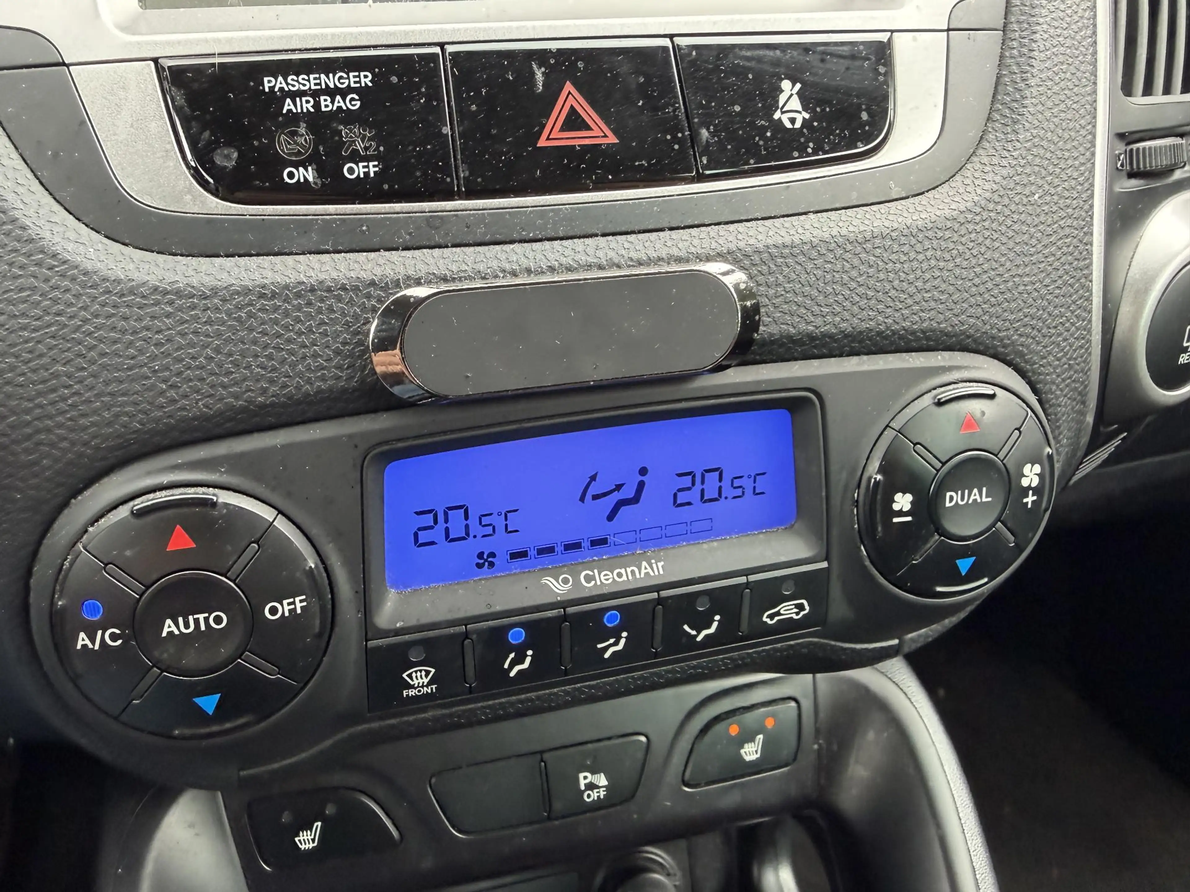 Hyundai iX35 2.0i 4WD i-Catcher | Camera | Navigatie | Climate — photo 18