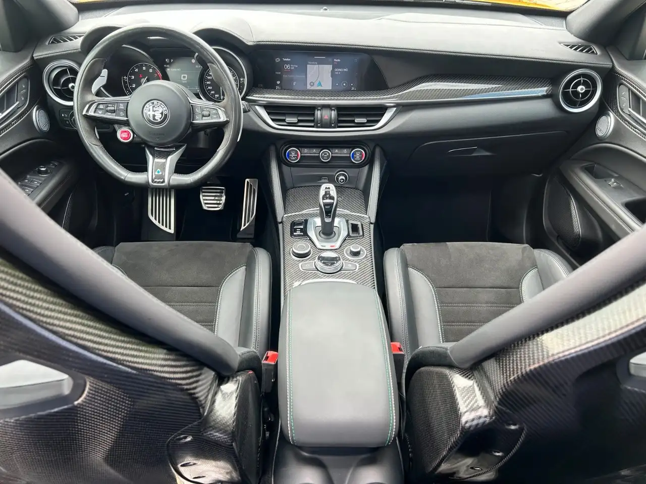 Alfa Romeo Stelvio 2022 — фото 19