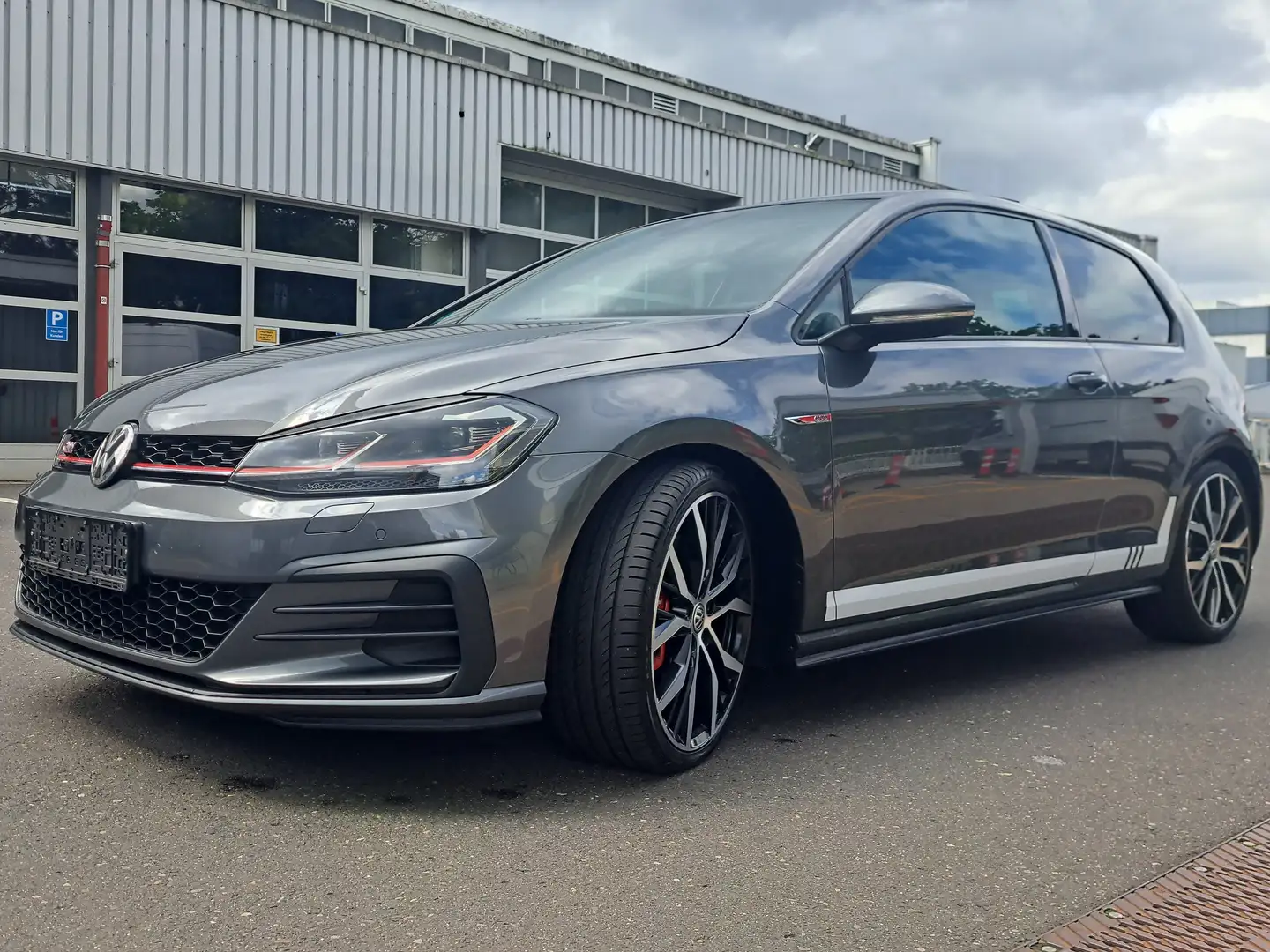 Volkswagen Golf GTI Golf 7 GTI 2.0 Performance Grau - 1