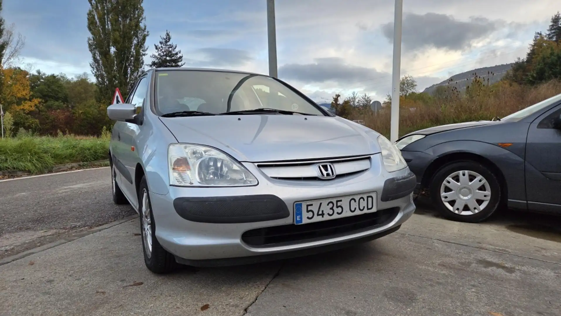 Honda Civic 1.7 CTDi S Plateado - 1