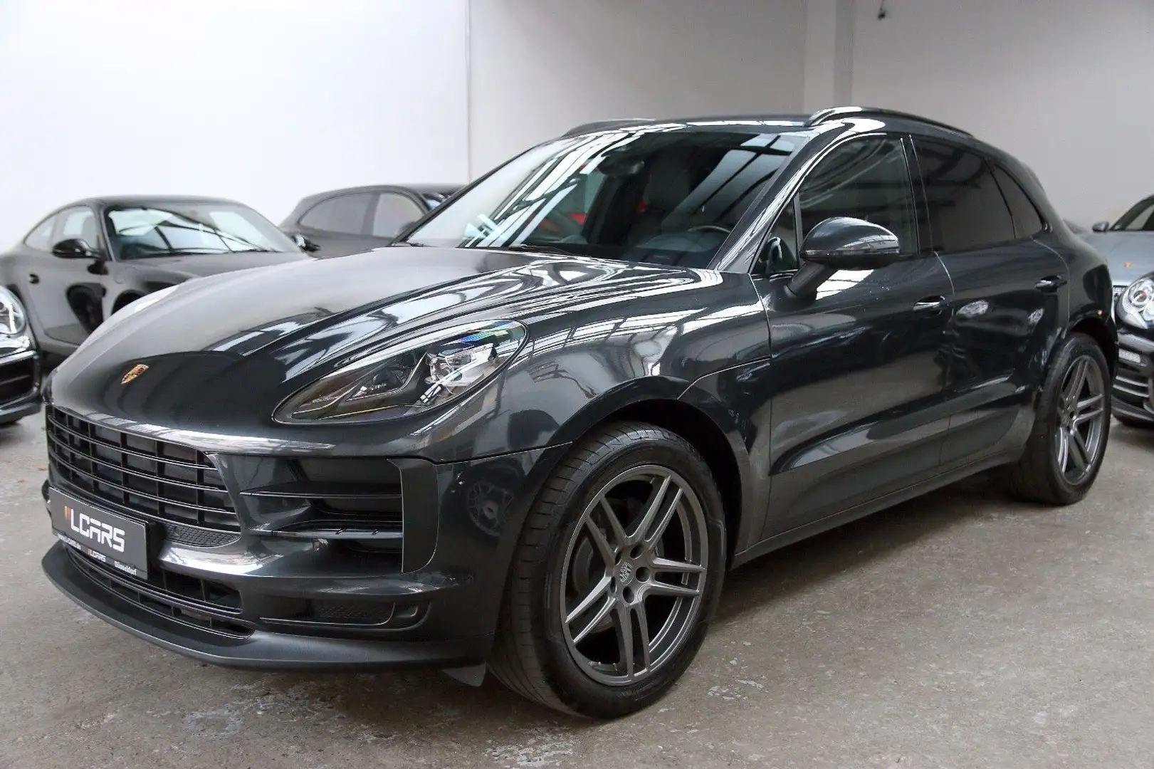 Porsche Macan 2.0 18Wege Kamera AHK Luftfederung 20" Grau - 2