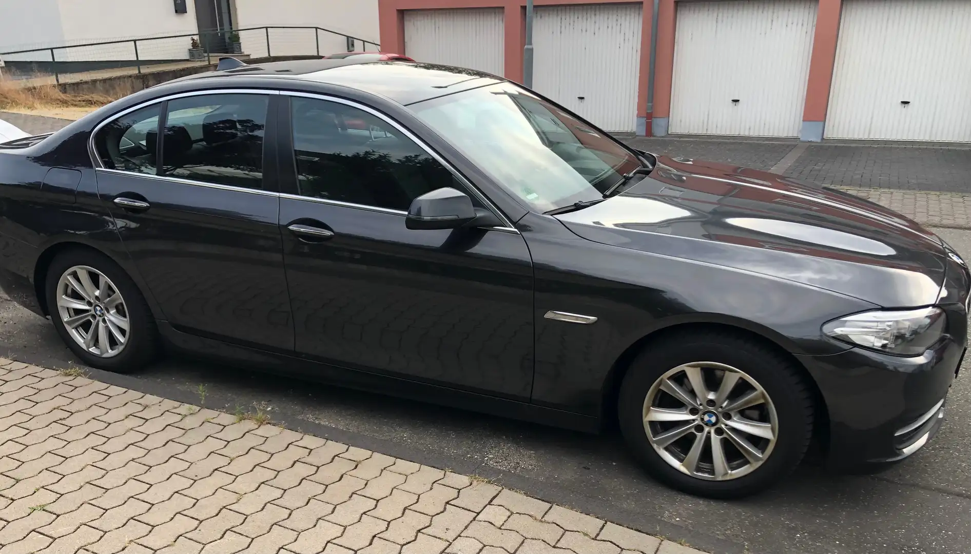 BMW 520 520d Aut. Black - 2