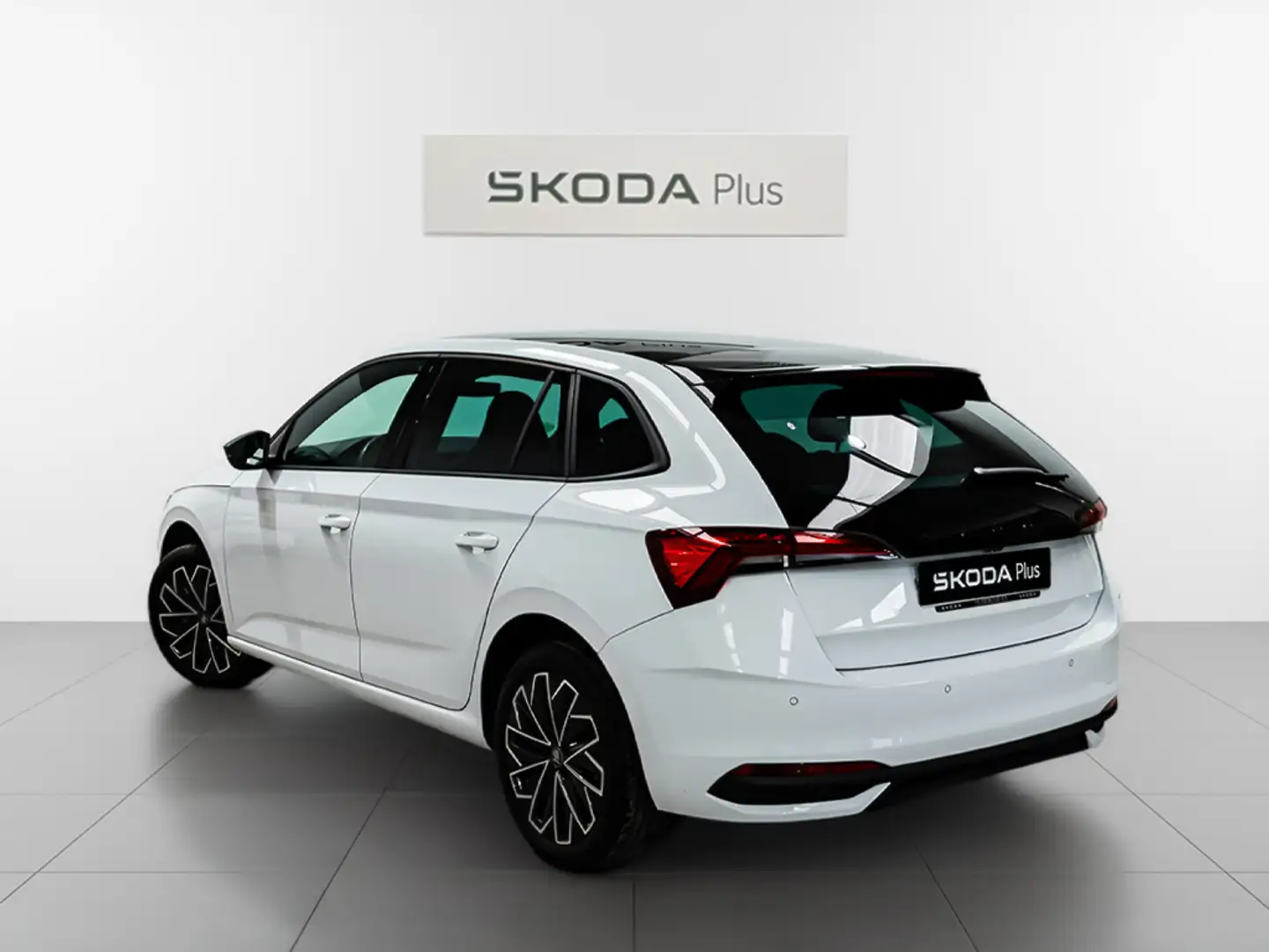 Skoda Scala 1.5 TSI Design DSG 110kW Blanco - 2