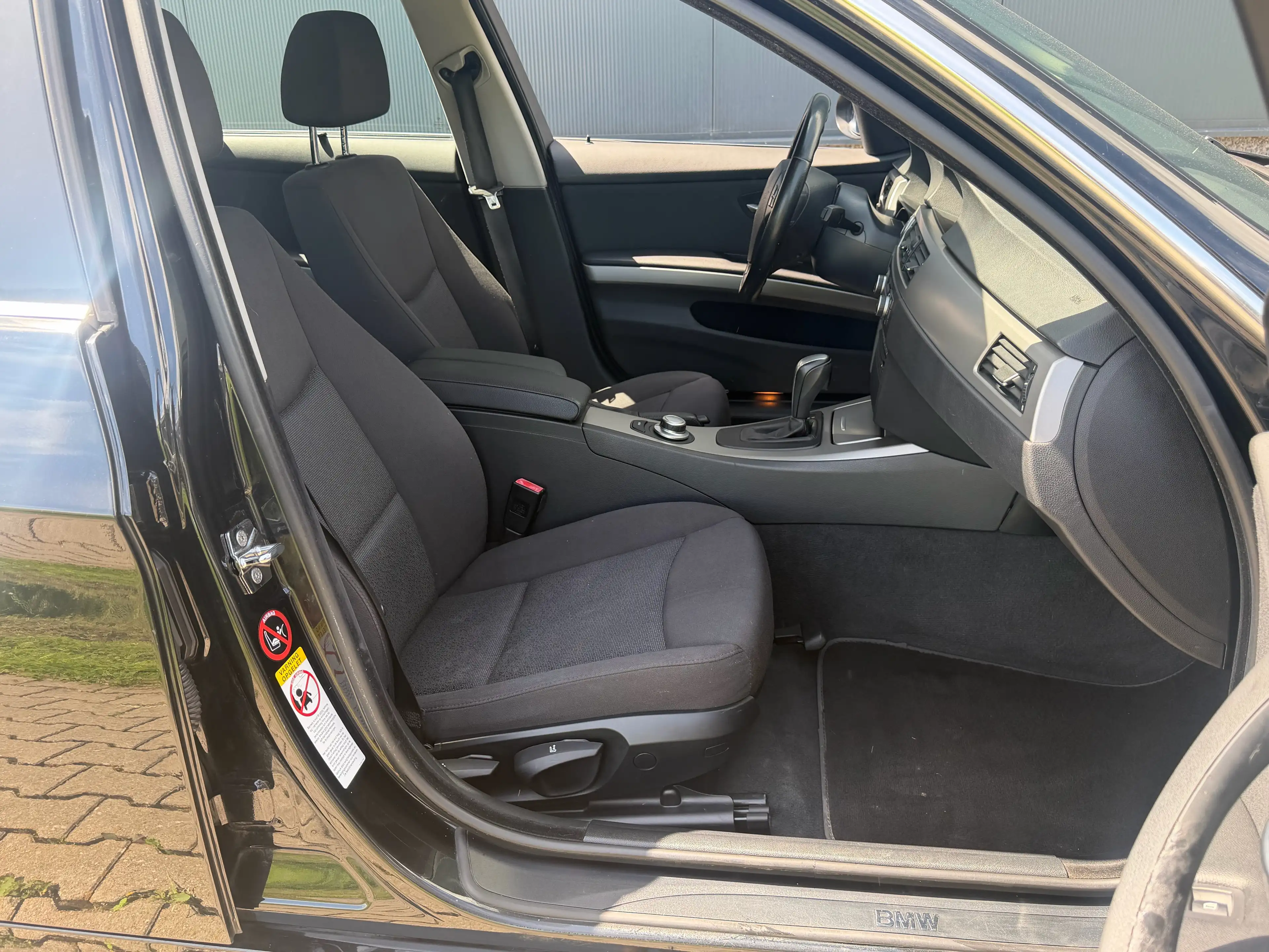 BMW 325 3ER REIHE 325i Executive — photo 15