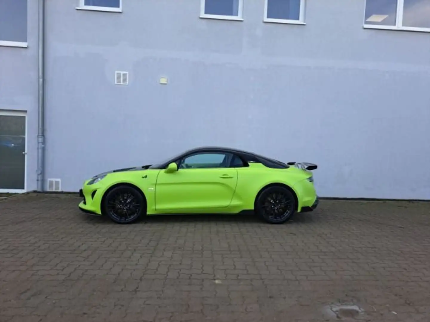 Alpine A110 R Turini Atelier Titan Akrapovic Grün - 2