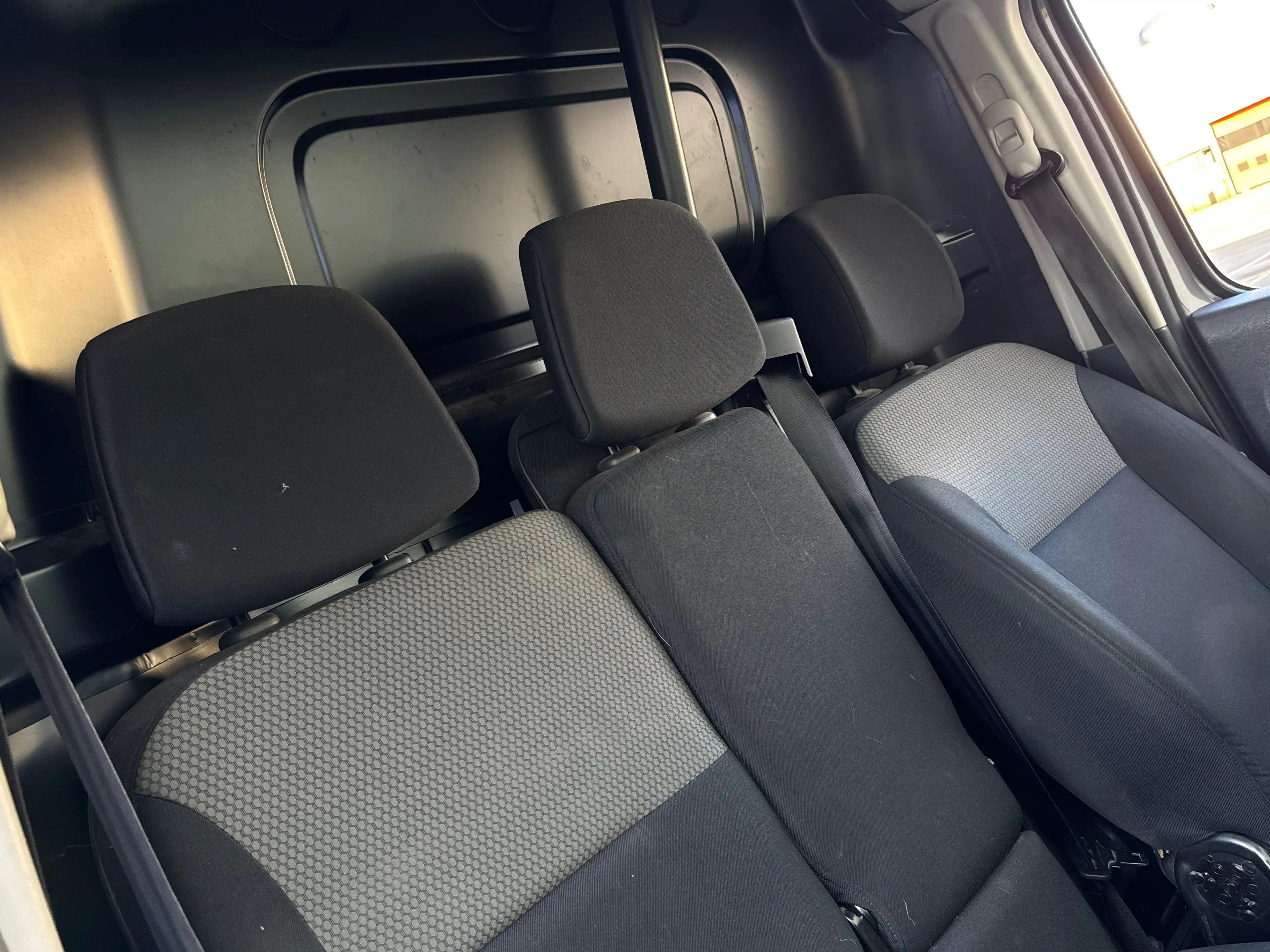 Renault Kangoo 1.5 dCi / 3PLACES / UTILITAIRE / CLIMA / FACELIFT — photo 9