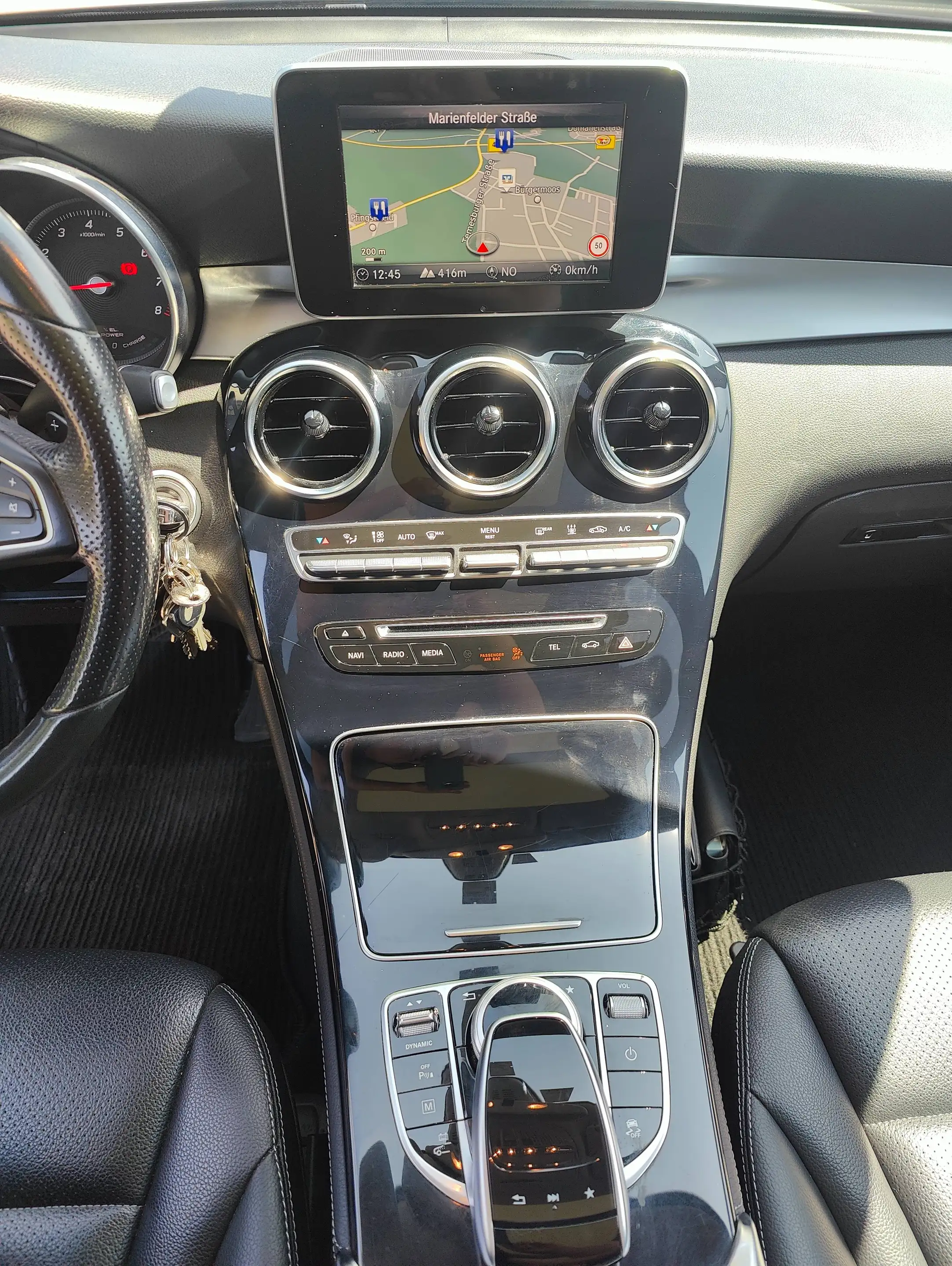 Mercedes-Benz GLC 350 GLC 350 e 4Matic (253.954) / DISTRONIC / PANORAMA — photo 11