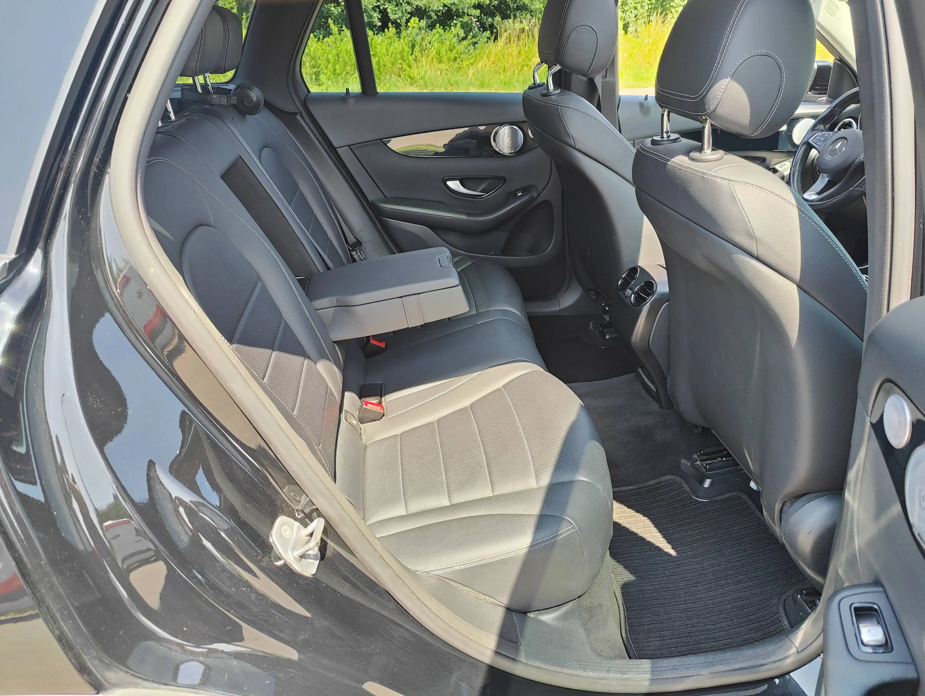 Mercedes-Benz GLC 350 GLC 350 e 4Matic (253.954) / DISTRONIC / PANORAMA — photo 18