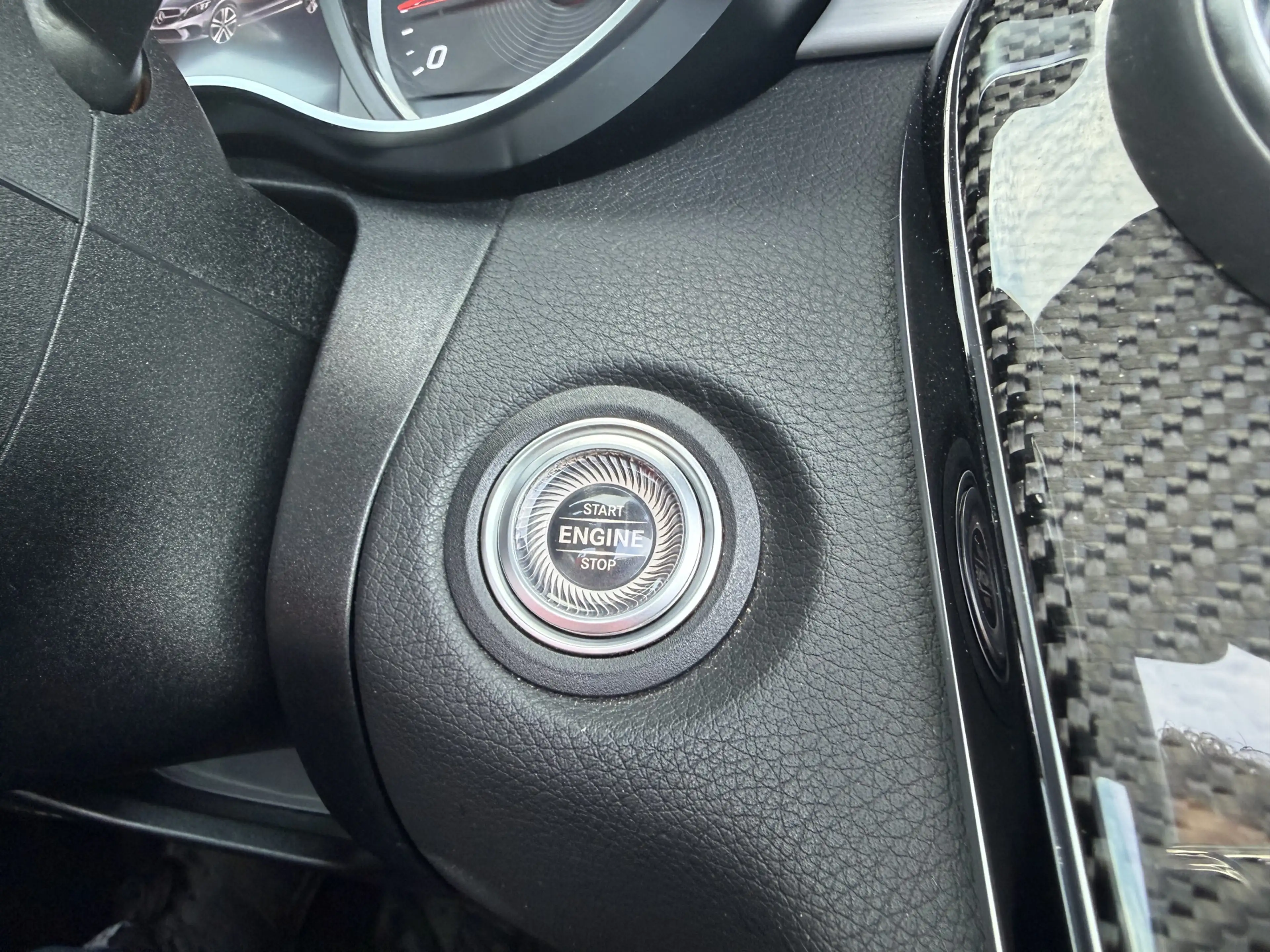 Mercedes-Benz C 200 Cabrio AMG Line — photo 45