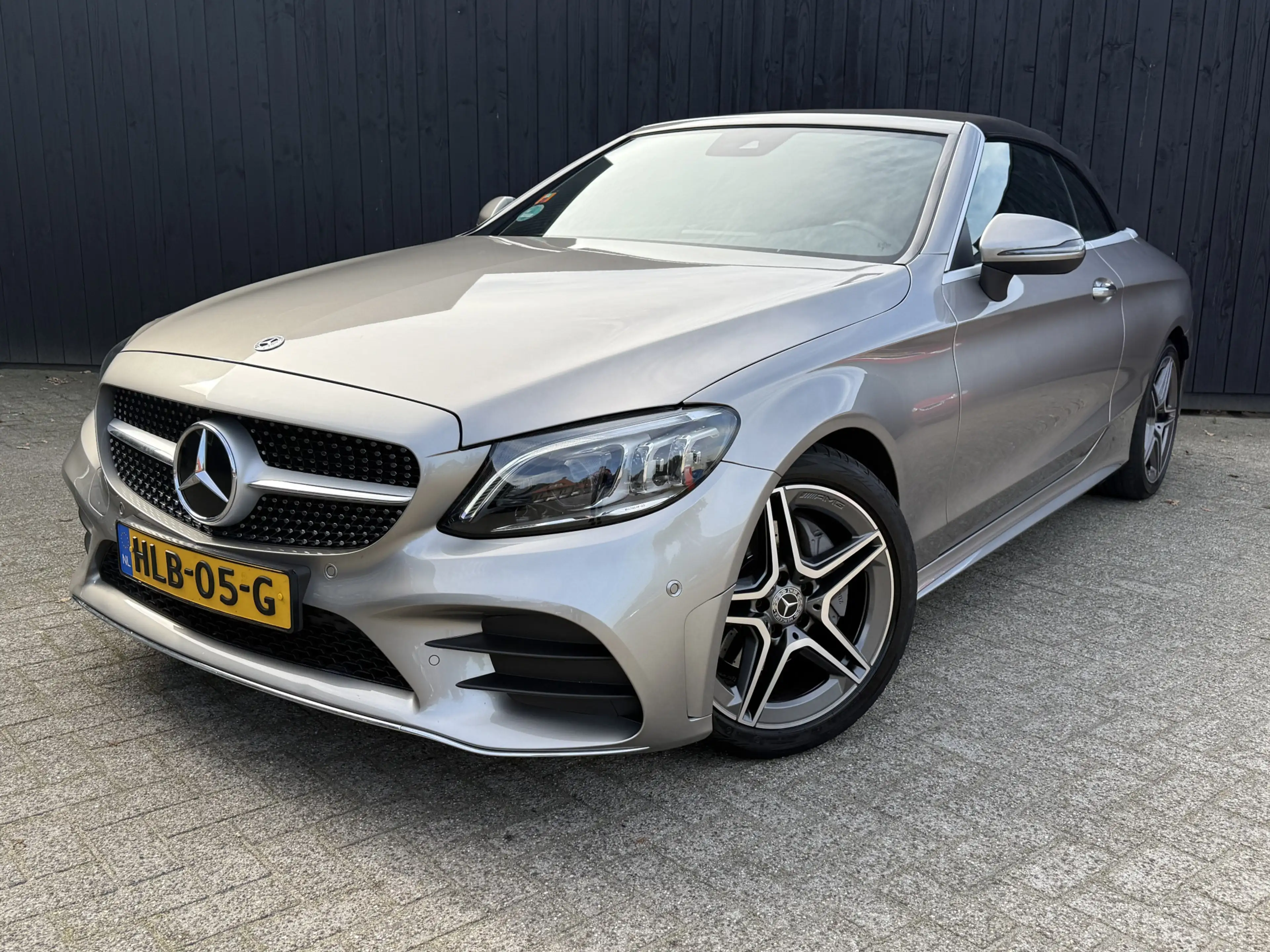 Mercedes-Benz C 200 Cabrio AMG Line — photo 47