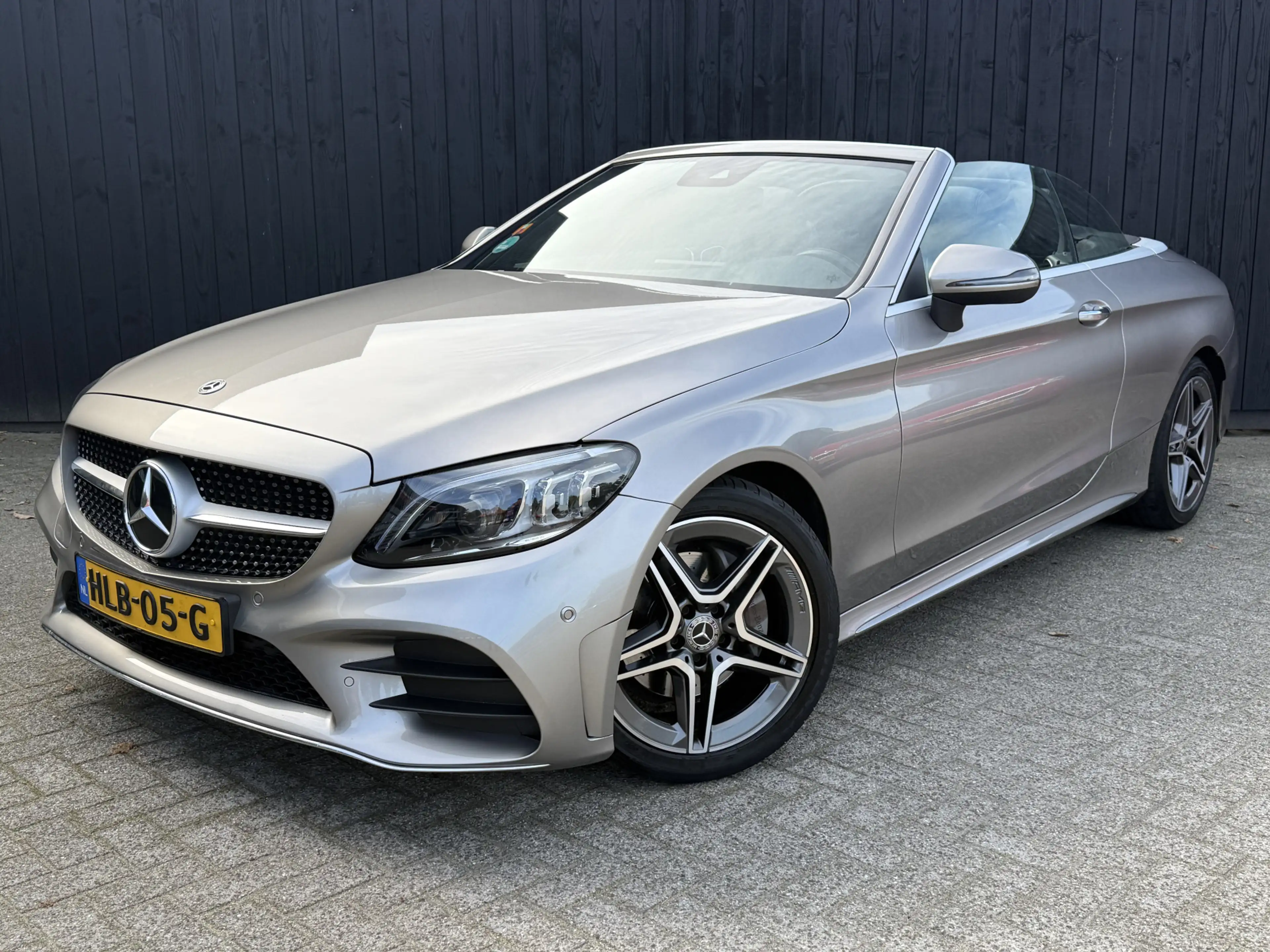 Mercedes-Benz C 200 Cabrio AMG Line