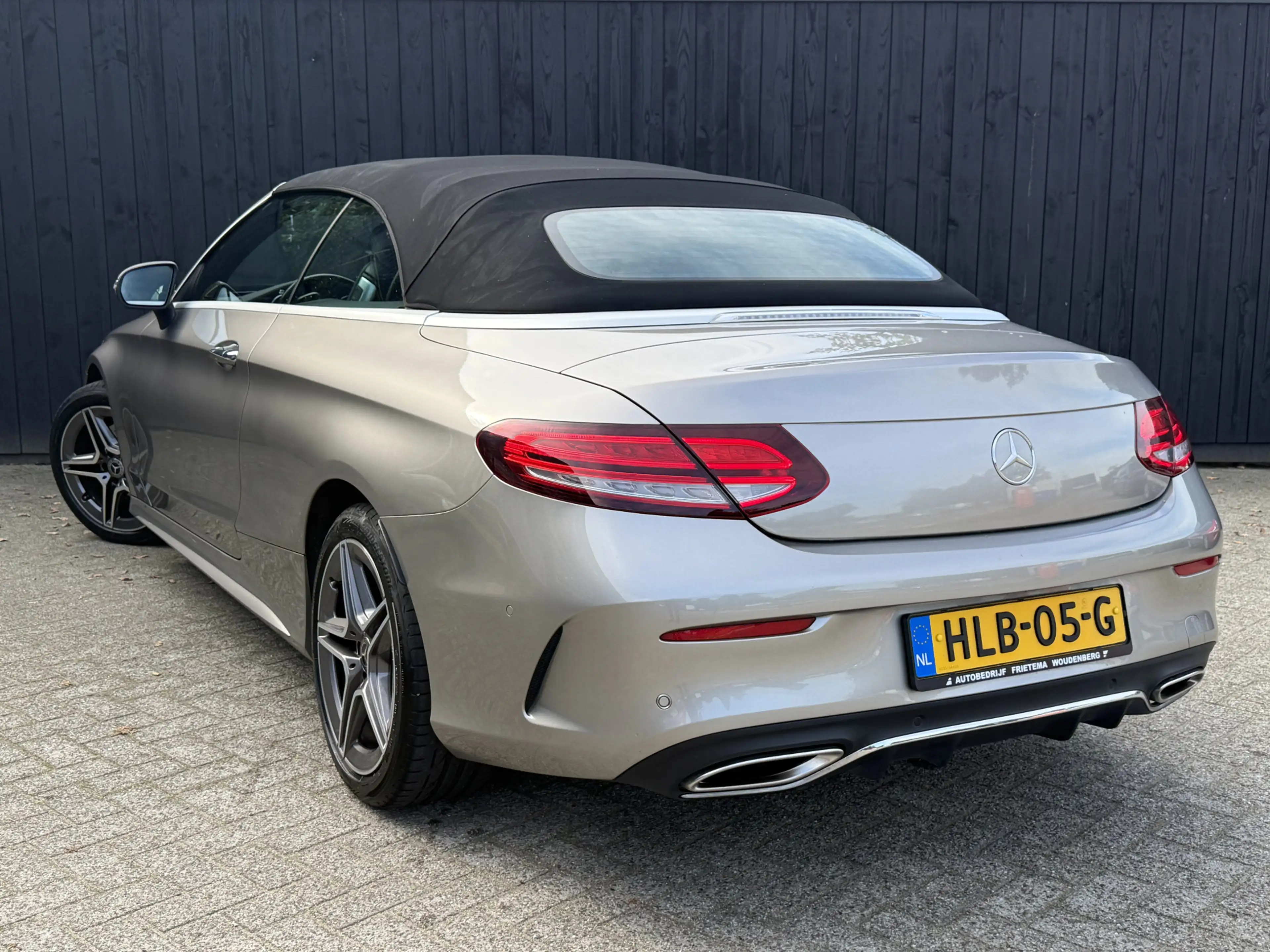 Mercedes-Benz C 200 Cabrio AMG Line — photo 49