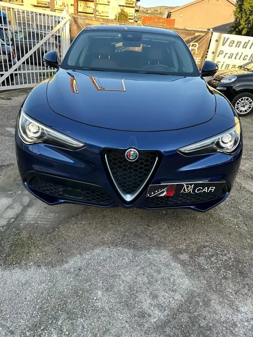 Alfa Romeo Stelvio 2.2 t Super Q4 210cv auto Modrá - 1