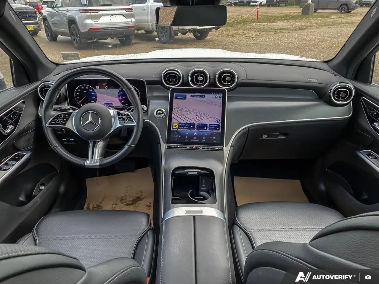 Mercedes-Benz GLC снимка Mercedes-Benz GLC