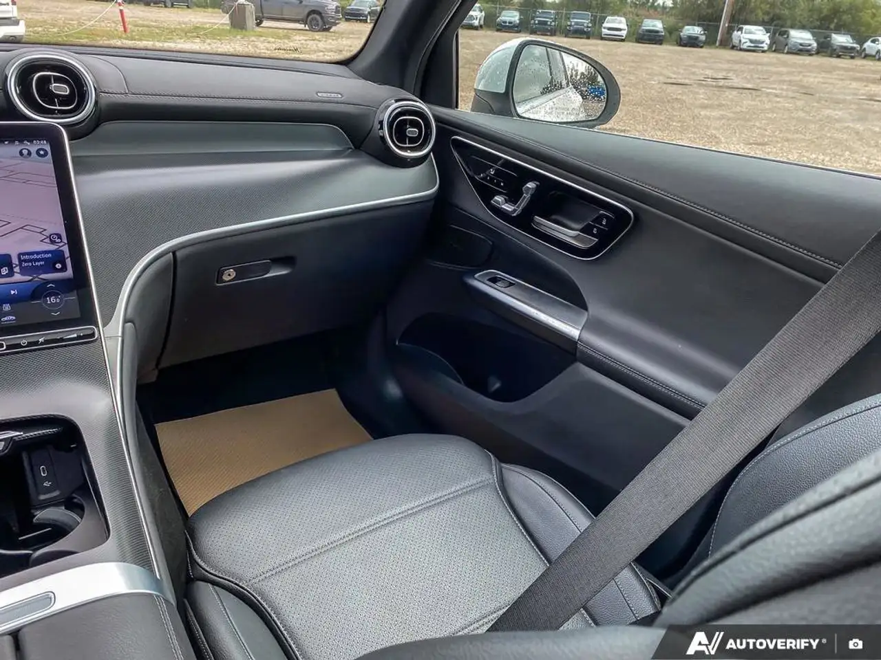 Mercedes-Benz GLC снимка Mercedes-Benz GLC
