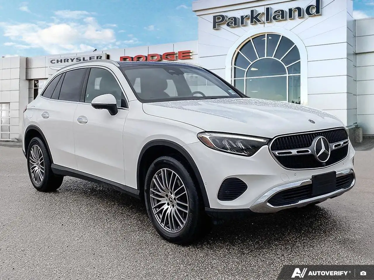 Mercedes-Benz GLC снимка Mercedes-Benz GLC