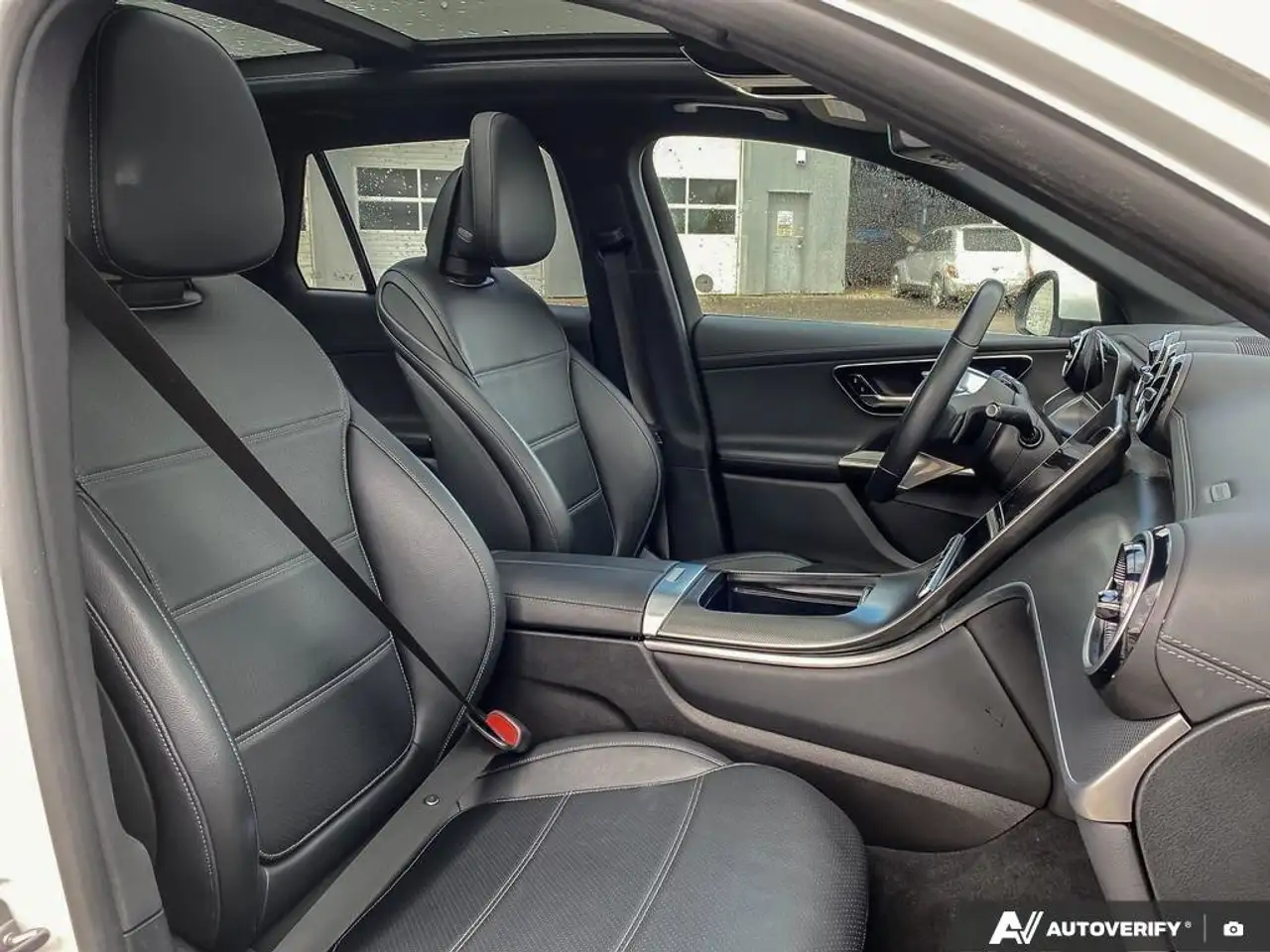 Mercedes-Benz GLC снимка Mercedes-Benz GLC