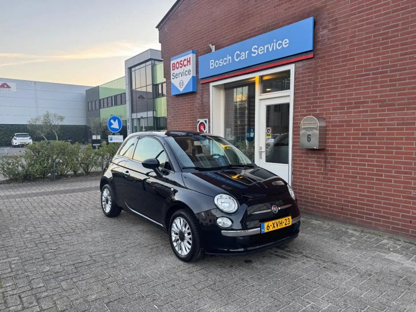 Fiat 500 0.9 TwinAir 59kW Panoramadak Zwart - 1