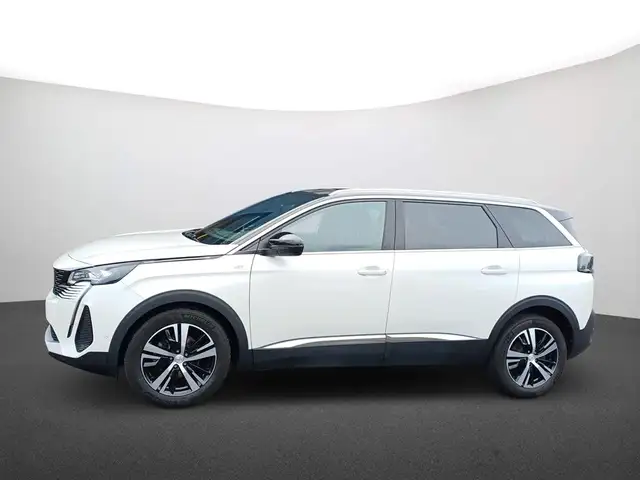 Peugeot 5008 view 5