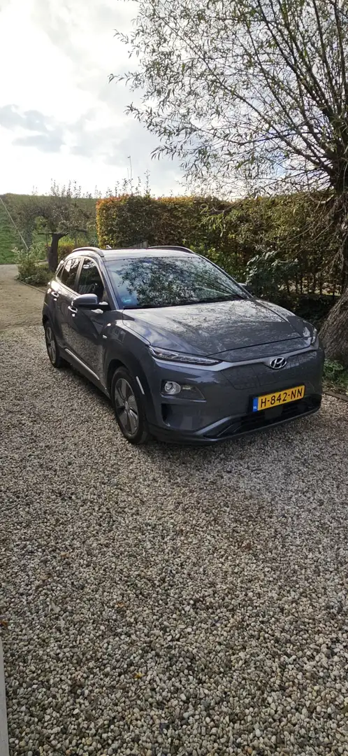 Hyundai KONA KONA EV Comfort 64 kWh (gereserveerd) Серый - 2