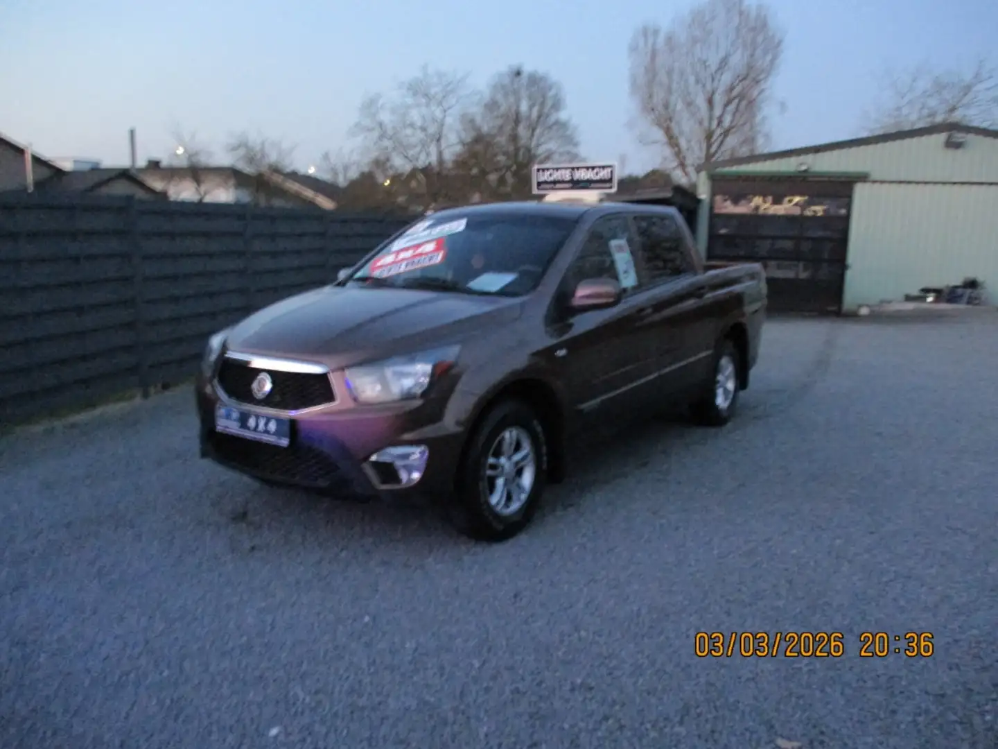 SsangYong Actyon SPORTS PICKUP 2.0Tdi 4WD SAPPHIRE PRIVACY LV5PL Braun - 1