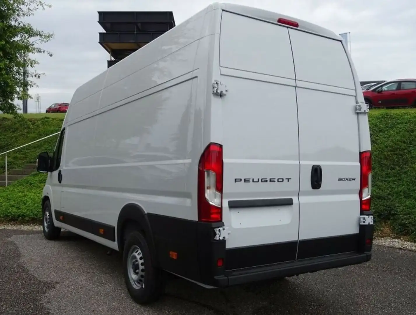 Peugeot Boxer 35+ (verstärkt) L4H3 BlueHDi 140 Weiß - 2